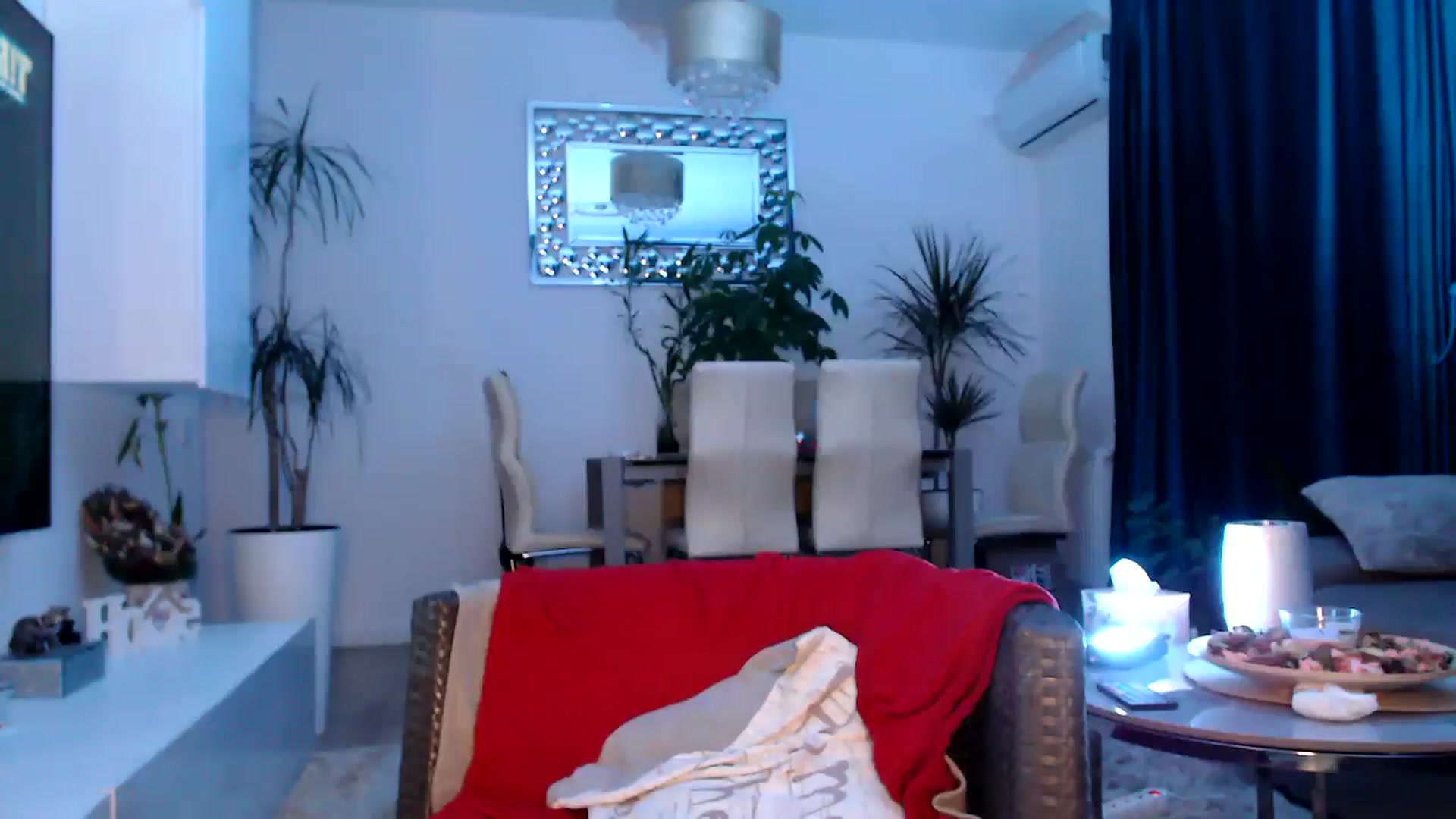 Gallery image thumbnail from MissDivinna's myfreecams stream on, 04/26/2025, 22:52 image 13 of 20