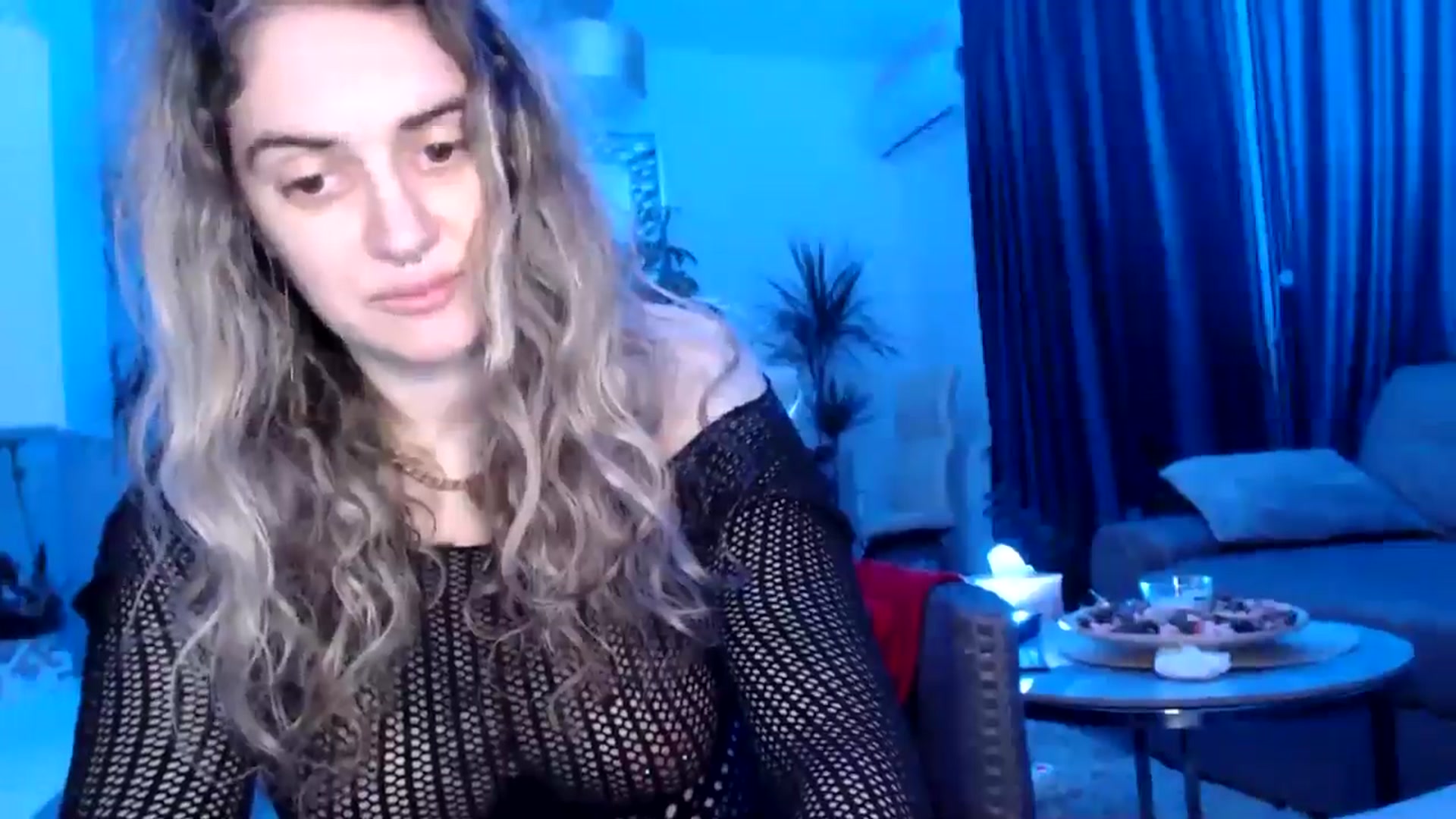 Gallery image thumbnail from MissDivinna's myfreecams stream on, 04/27/2025, 21:32 image 19 of 20