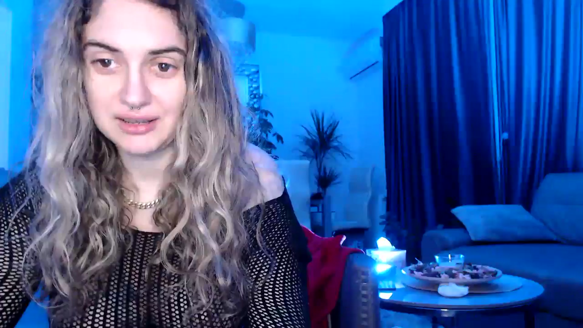 Gallery image thumbnail from MissDivinna's myfreecams stream on, 04/27/2025, 21:32 image 7 of 20