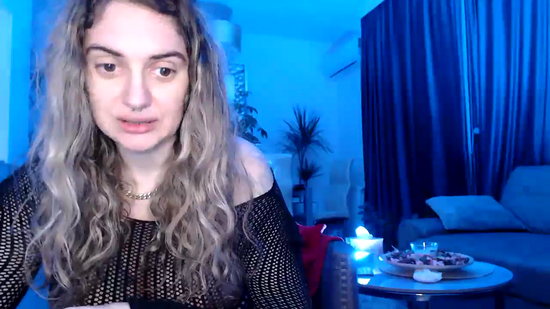 Gallery image thumbnail from MissDivinna's myfreecams stream on, 04/27/2025, 21:32 image 6 of 20