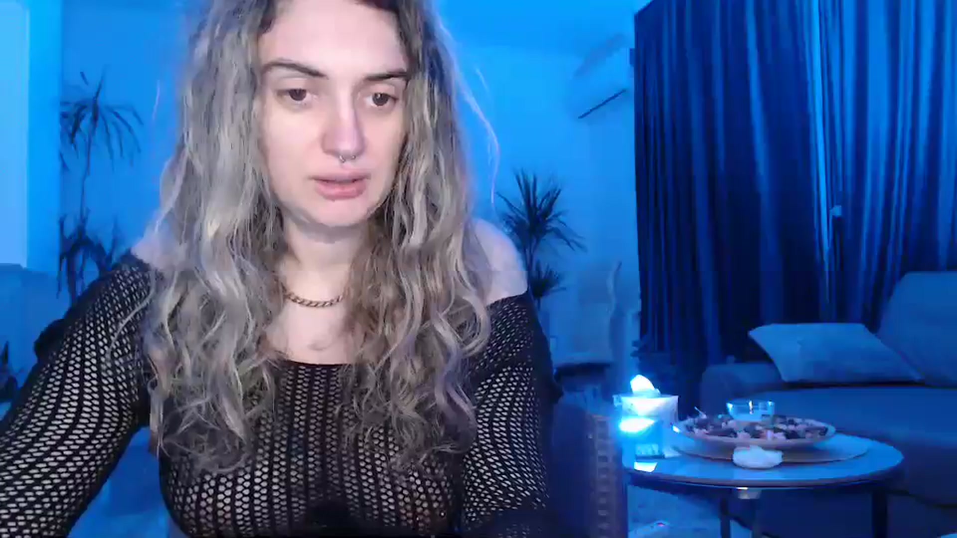 Gallery image thumbnail from MissDivinna's myfreecams stream on, 04/27/2025, 23:03 image 2 of 20