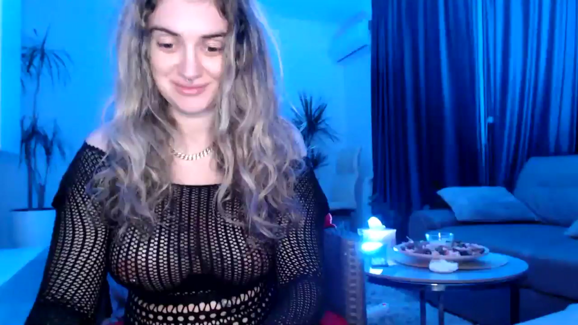 Gallery image thumbnail from MissDivinna's myfreecams stream on, 04/27/2025, 23:39 image 10 of 20