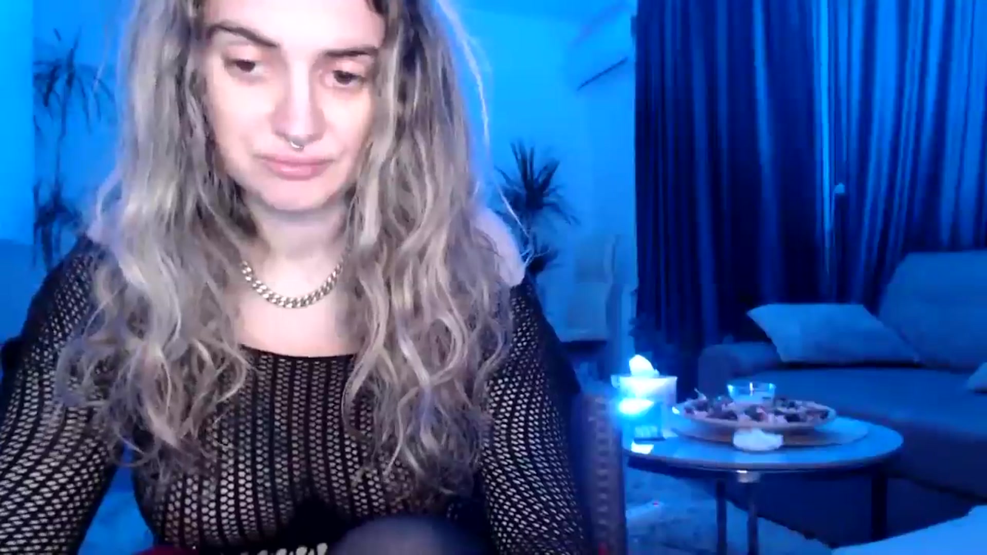 Gallery image thumbnail from MissDivinna's myfreecams stream on, 04/27/2025, 23:39 image 7 of 20