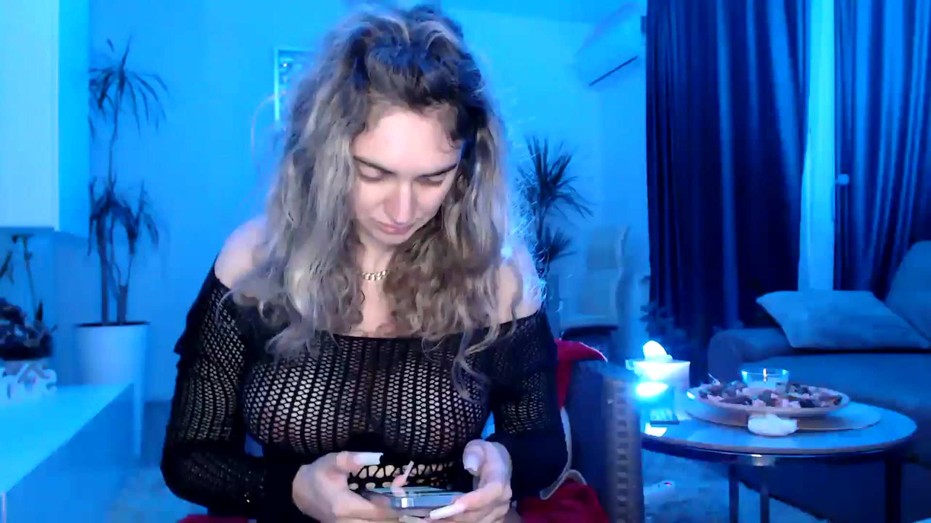 Gallery image thumbnail from MissDivinna's myfreecams stream on, 04/28/2025, 24:22 image 6 of 20