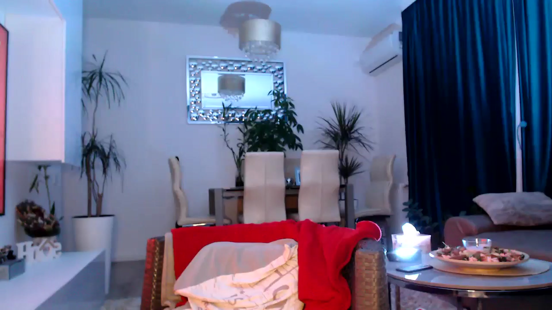 Gallery image thumbnail from MissDivinna's myfreecams stream on, 04/28/2025, 21:05 image 12 of 20