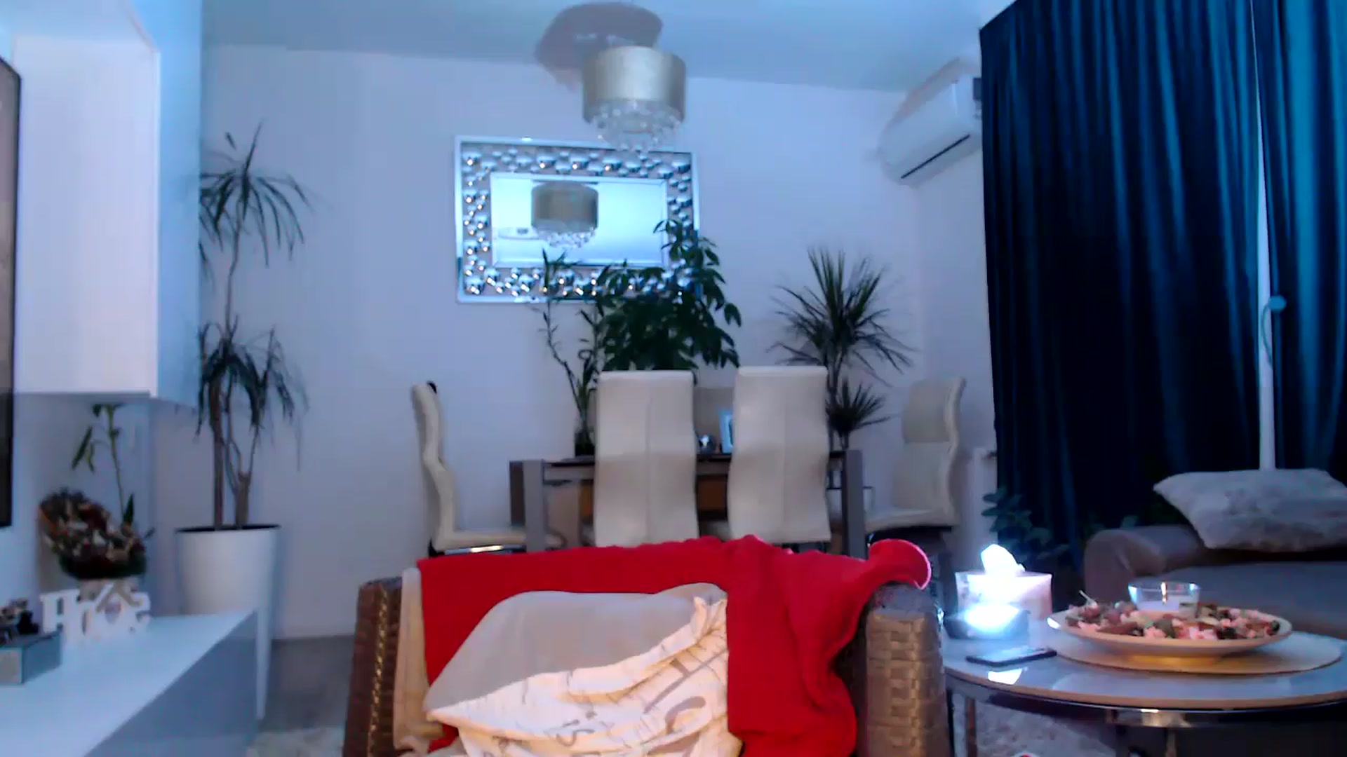 Gallery image thumbnail from MissDivinna's myfreecams stream on, 04/28/2025, 21:05 image 11 of 20