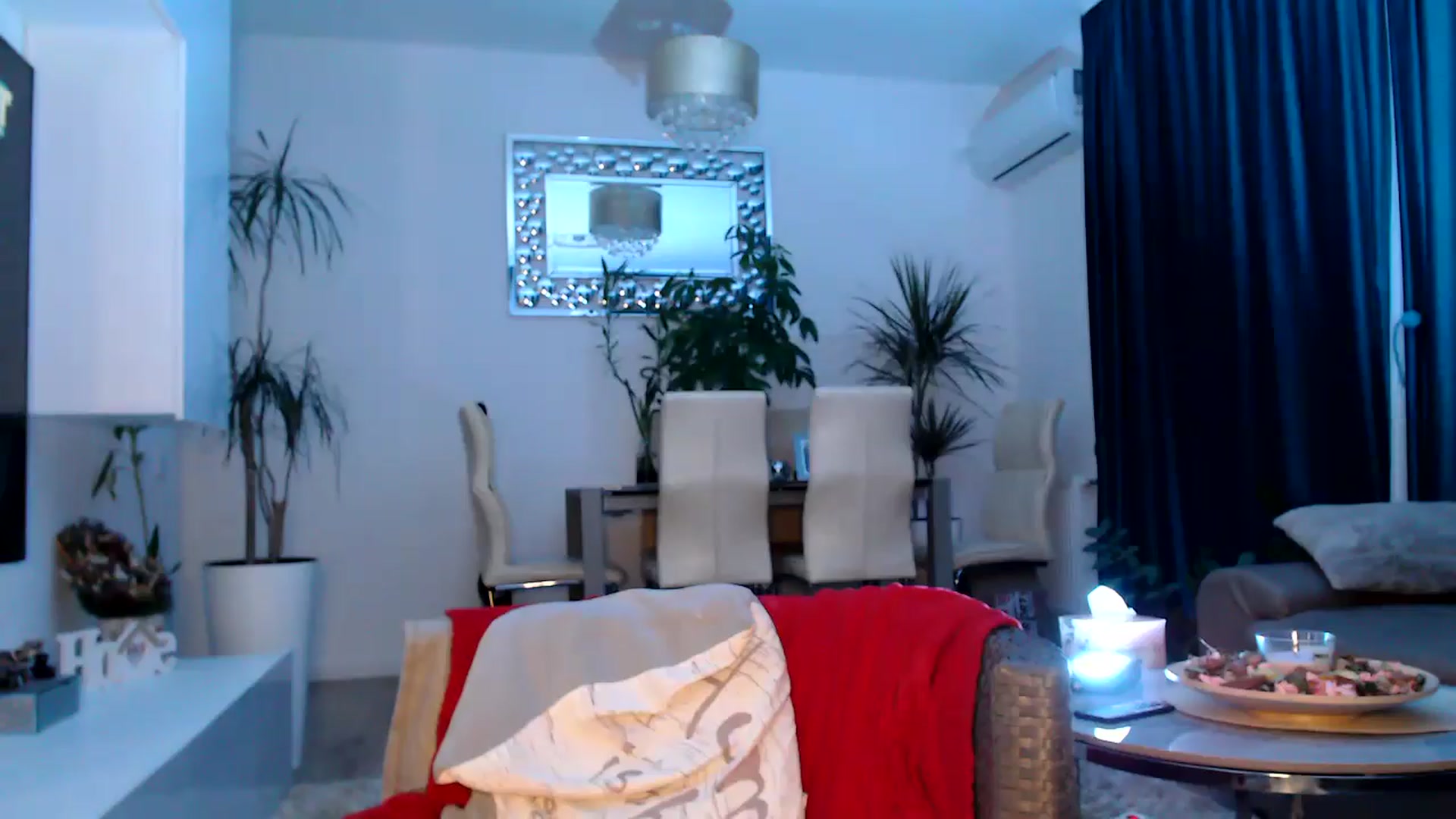 Gallery image thumbnail from MissDivinna's myfreecams stream on, 04/28/2025, 23:13 image 9 of 20