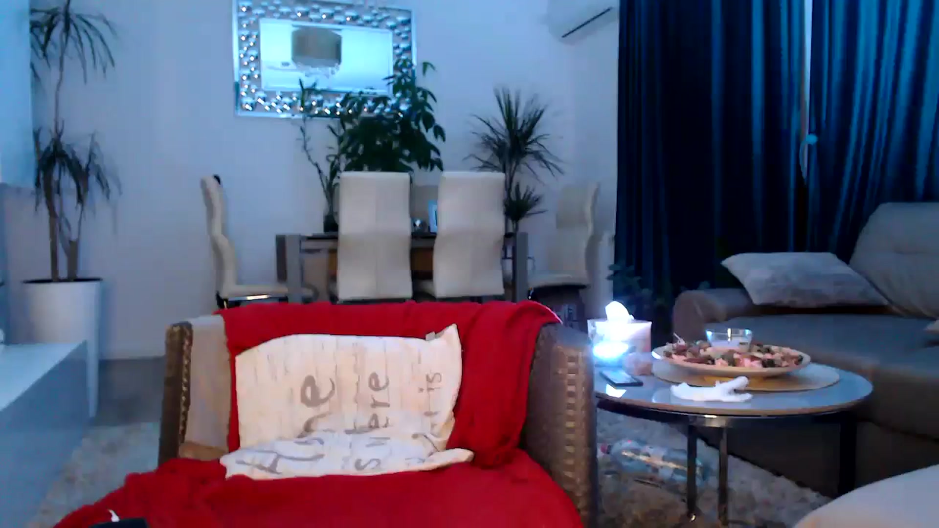 Gallery image thumbnail from MissDivinna's myfreecams stream on, 04/29/2025, 22:55 image 17 of 20