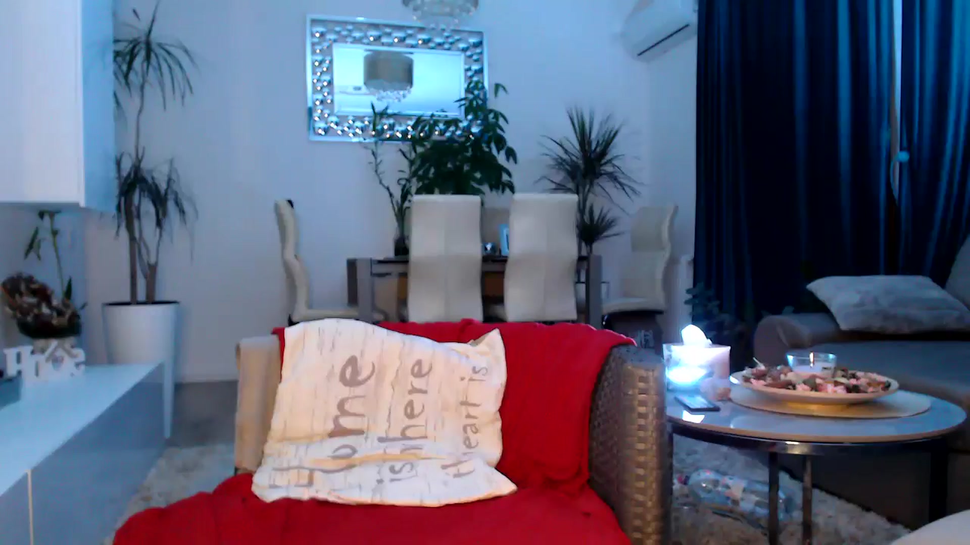 Gallery image thumbnail from MissDivinna's myfreecams stream on, 04/29/2025, 22:55 image 4 of 20