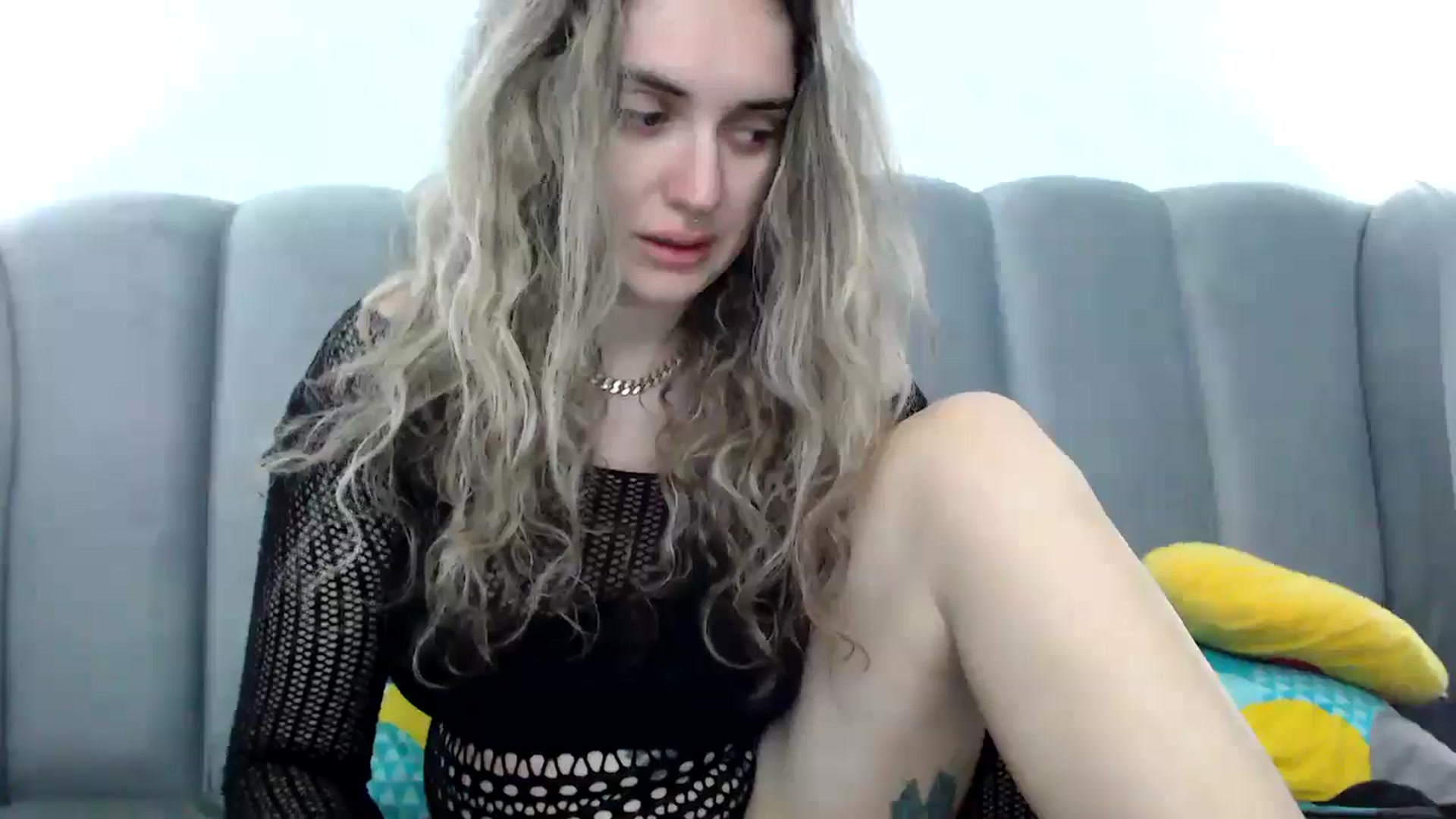 Gallery image thumbnail from MissDivinna's myfreecams stream on, 05/02/2025, 21:38 image 14 of 20