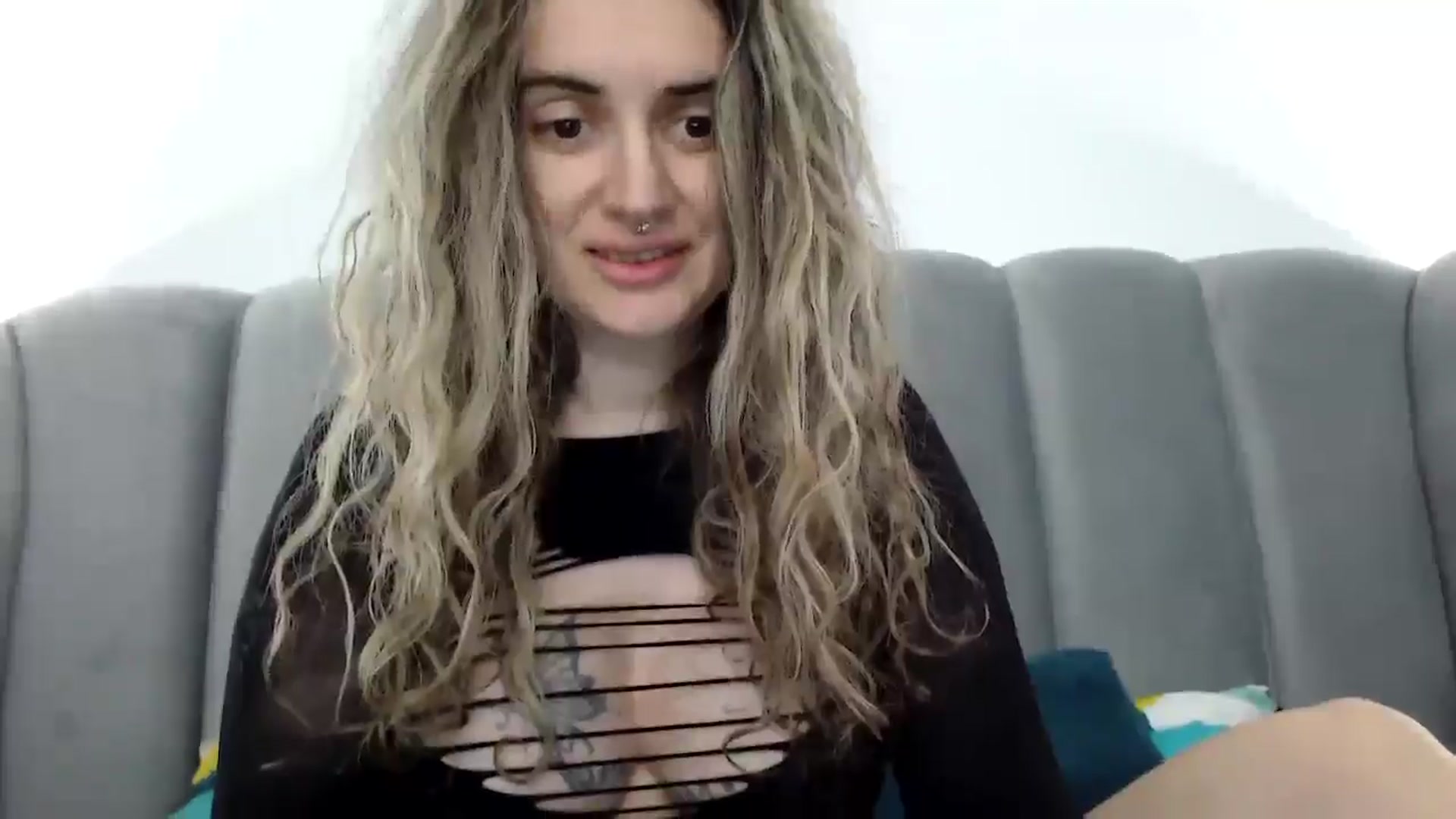 Gallery image thumbnail from MissDivinna's myfreecams stream on, 05/04/2025, 21:14 image 11 of 20