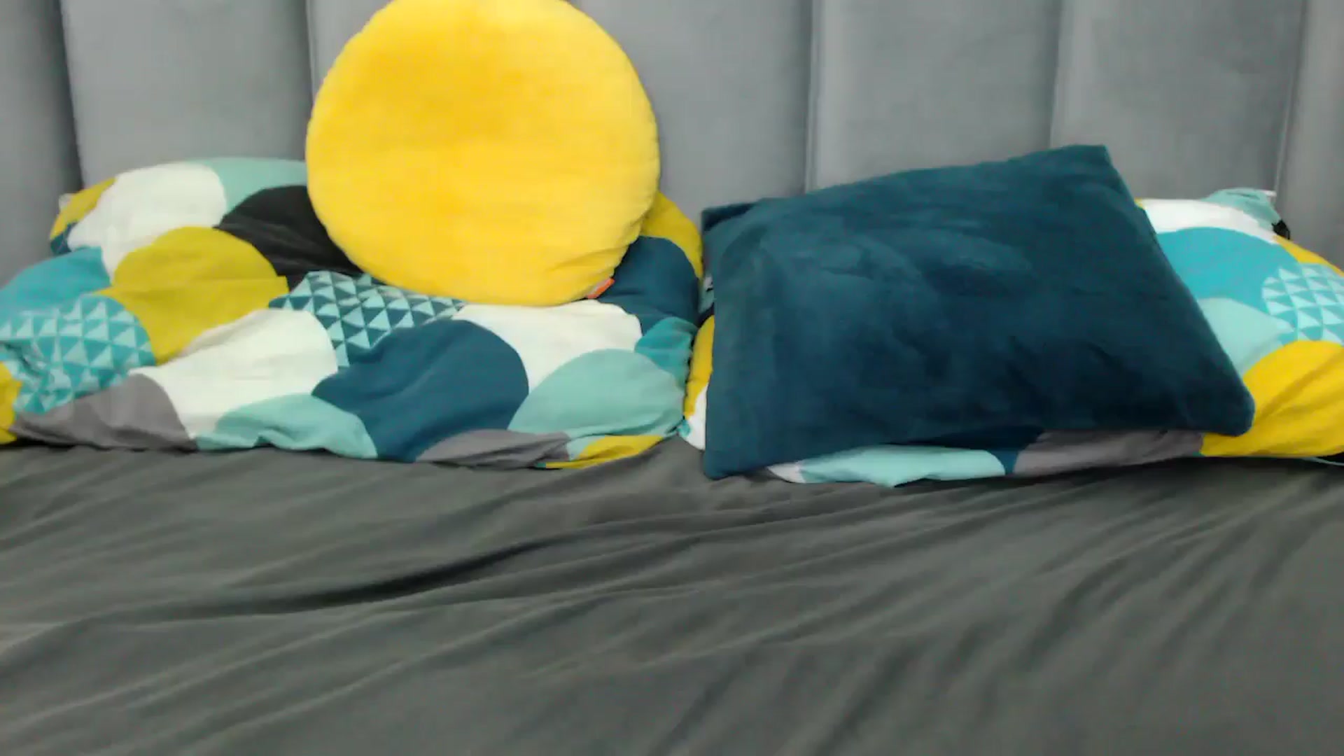 Gallery image thumbnail from MissDivinna's myfreecams stream on, 05/04/2025, 23:24 image 4 of 20