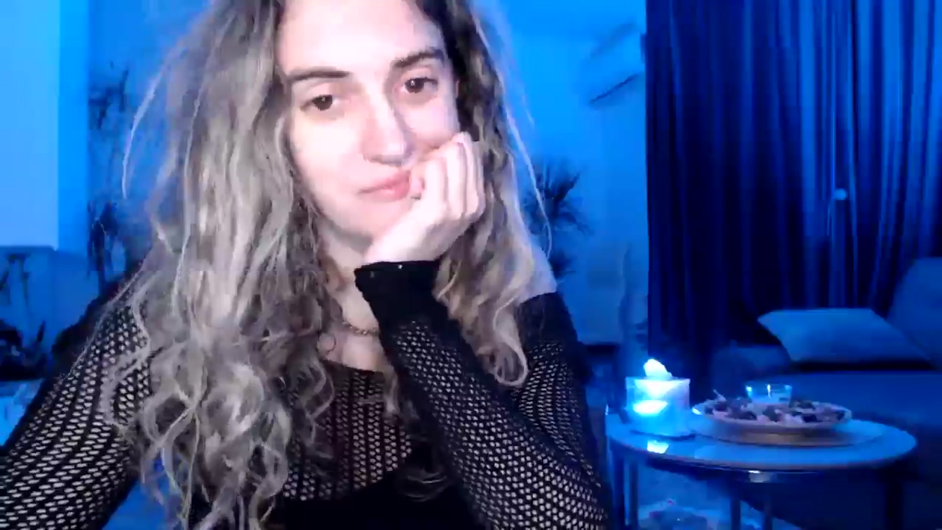 Gallery image thumbnail from MissDivinna's myfreecams stream on, 05/07/2025, 22:38 image 10 of 20