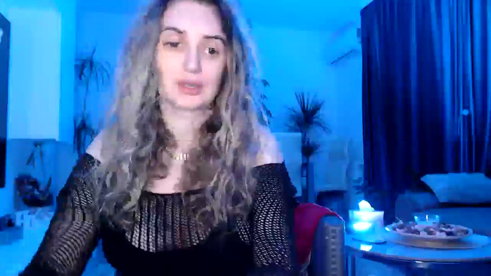 Gallery image thumbnail from MissDivinna's myfreecams stream on, 05/08/2025, 03:21 image 11 of 20