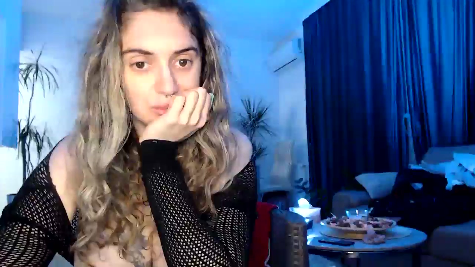 Gallery image thumbnail from MissDivinna's myfreecams stream on, 05/10/2025, 24:18 image 3 of 20