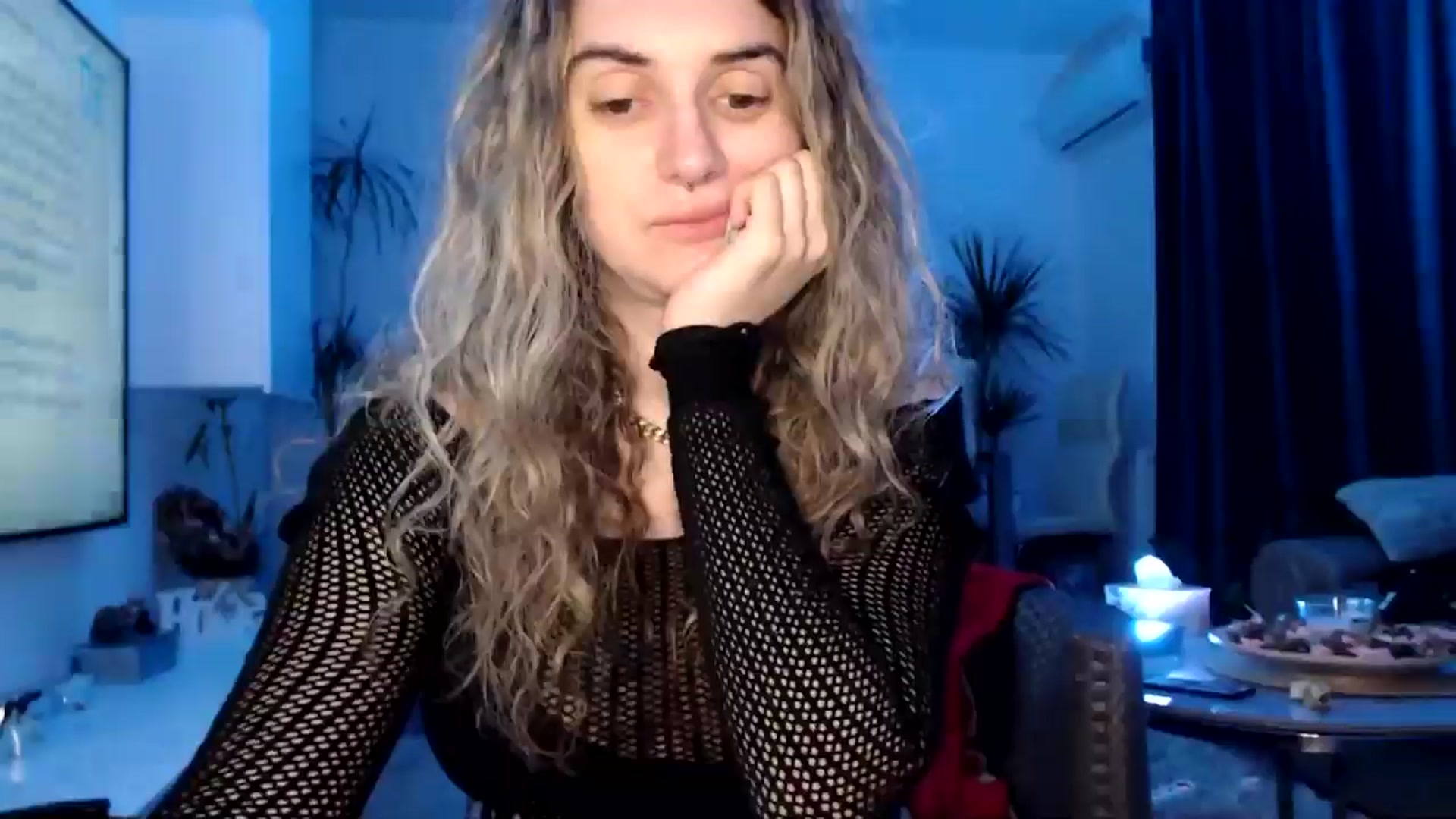 Gallery image thumbnail from MissDivinna's myfreecams stream on, 05/10/2025, 23:40 image 5 of 20
