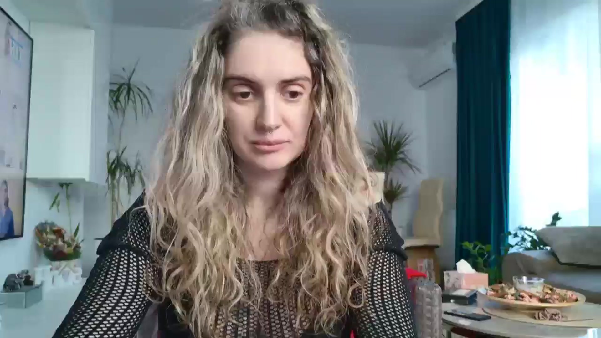 Gallery image thumbnail from MissDivinna's myfreecams stream on, 05/13/2025, 15:39 image 1 of 20