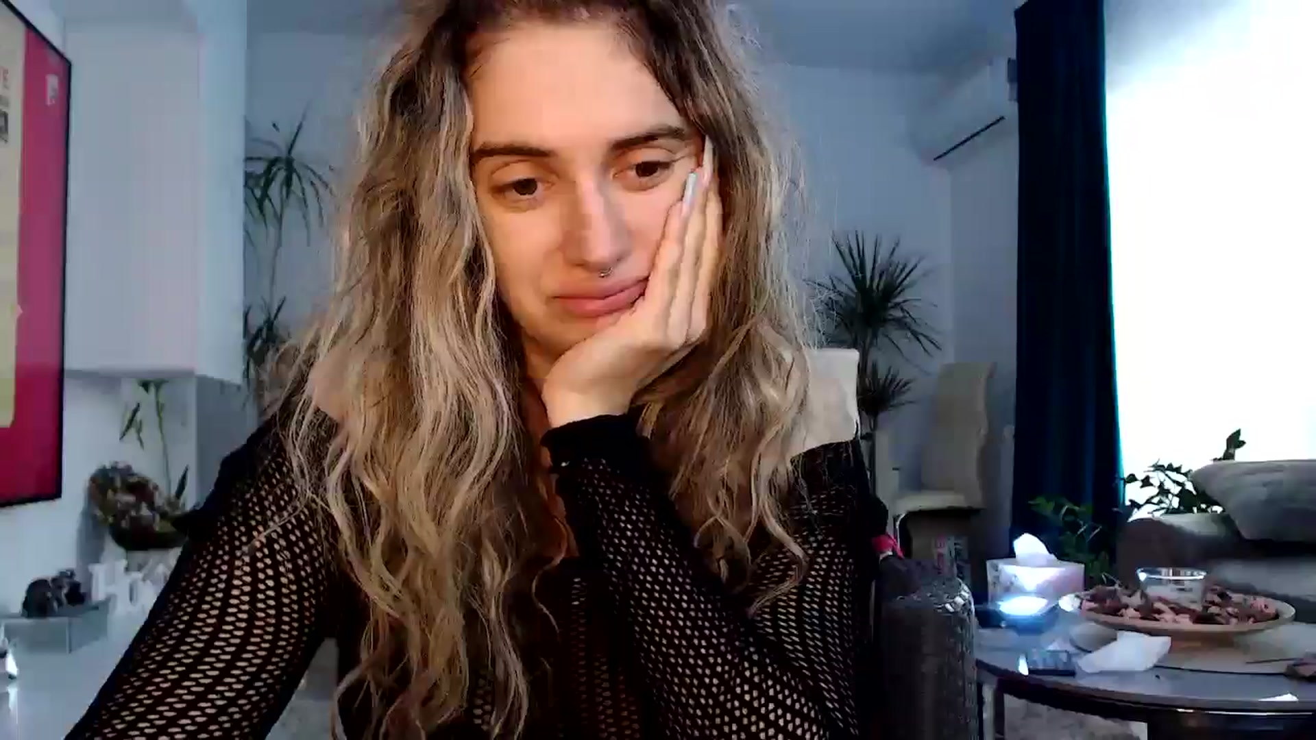 Gallery image thumbnail from MissDivinna's myfreecams stream on, 05/14/2025, 05:01 image 11 of 20