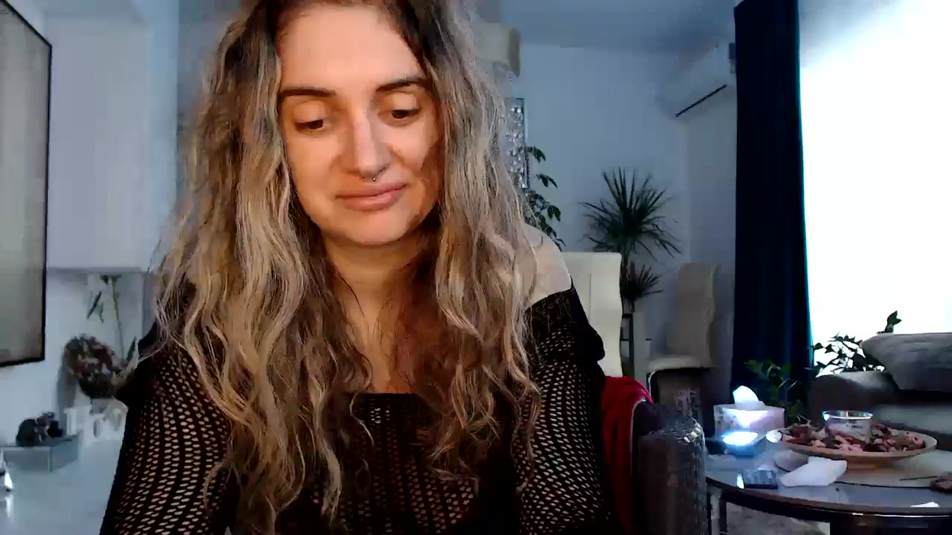Gallery image thumbnail from MissDivinna's myfreecams stream on, 05/14/2025, 05:01 image 10 of 20