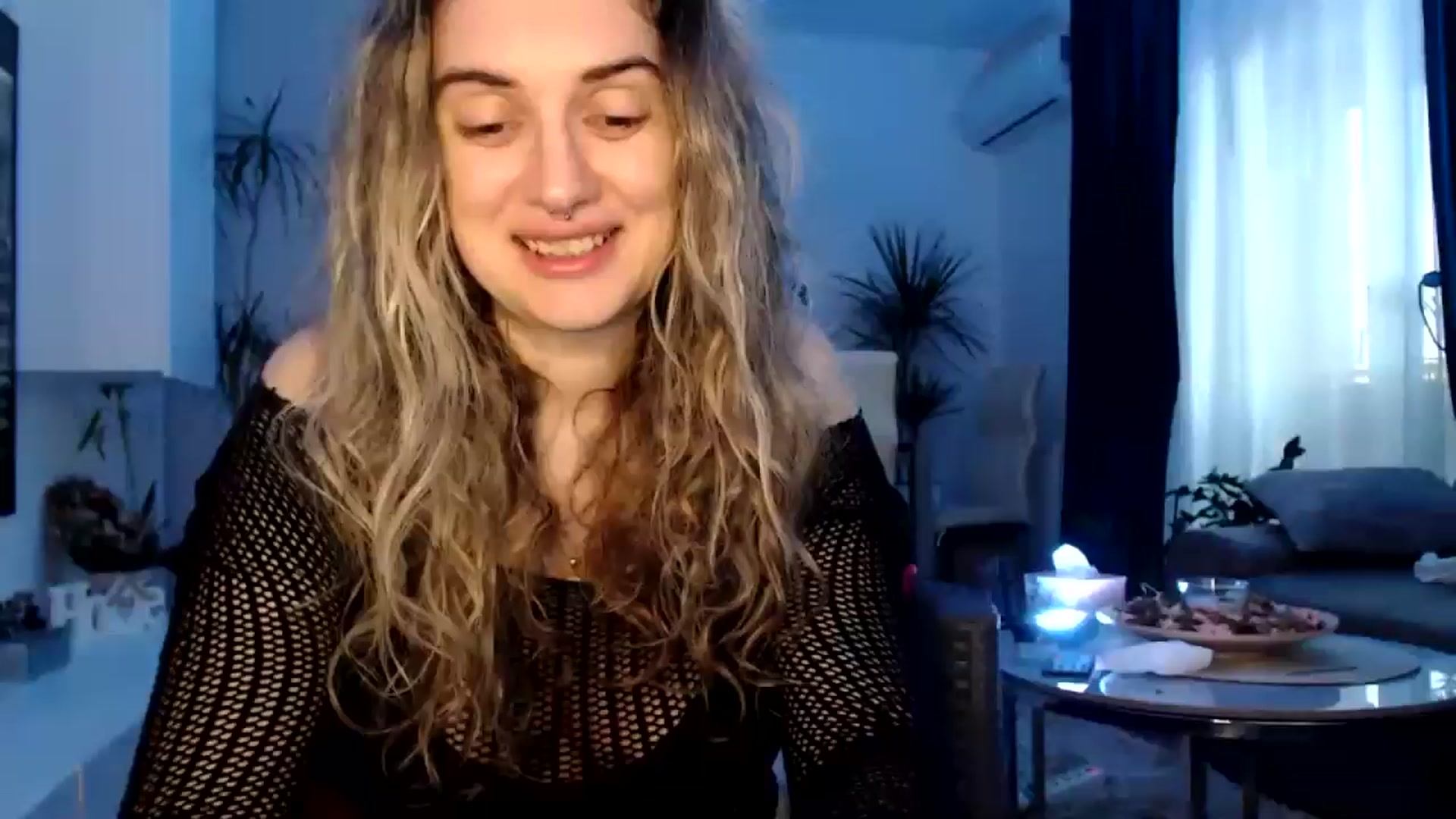 Gallery image thumbnail from MissDivinna's myfreecams stream on, 05/14/2025, 17:52 image 1 of 20