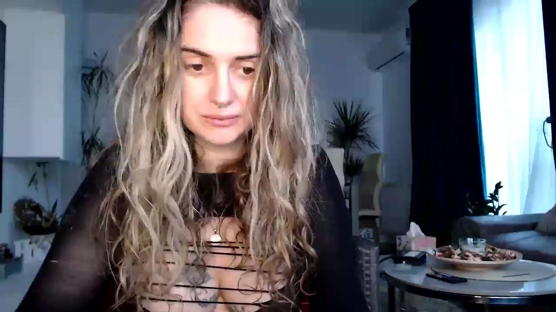 Gallery image thumbnail from MissDivinna's myfreecams stream on, 05/15/2025, 17:37 image 11 of 20