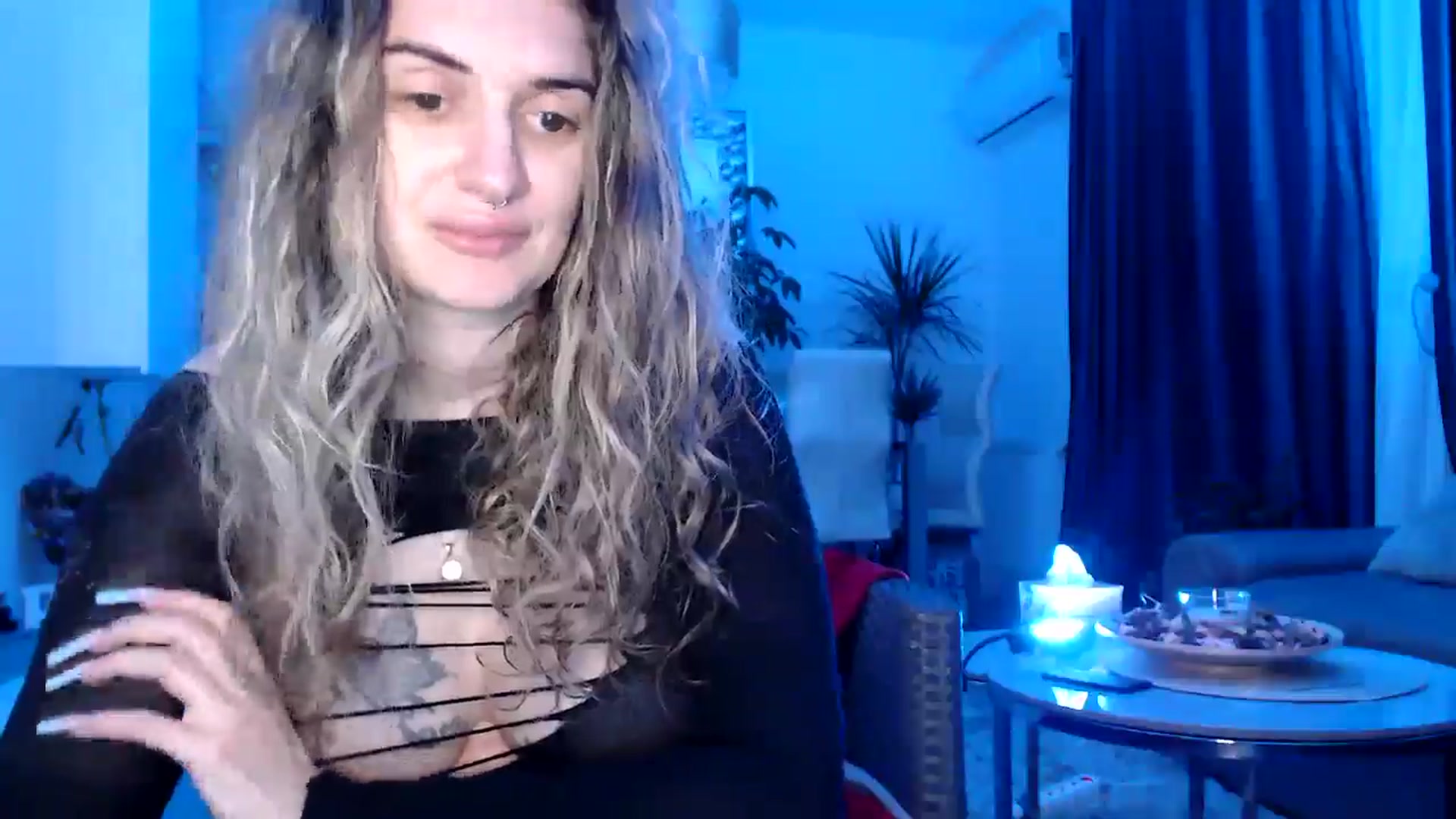 Gallery image thumbnail from MissDivinna's myfreecams stream on, 05/15/2025, 18:24 image 16 of 20