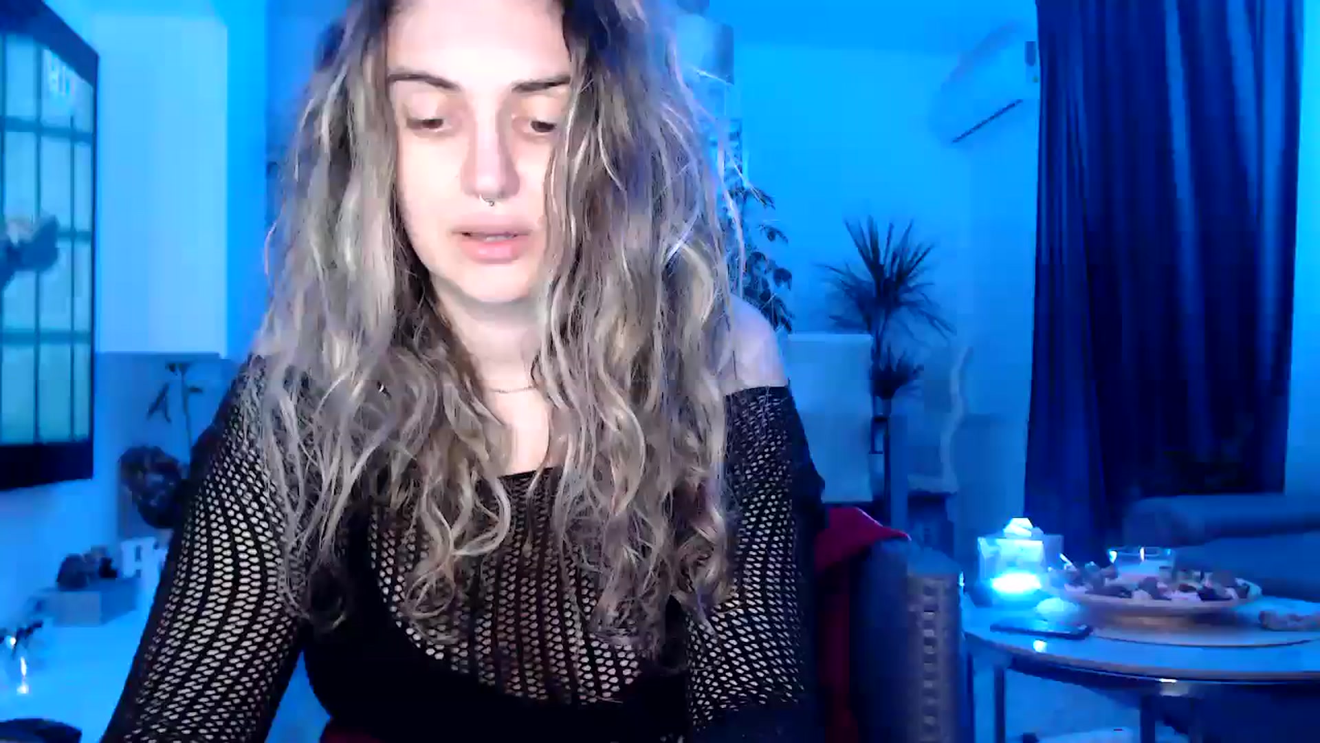 Gallery image thumbnail from MissDivinna's myfreecams stream on, 05/17/2025, 24:29 image 8 of 20