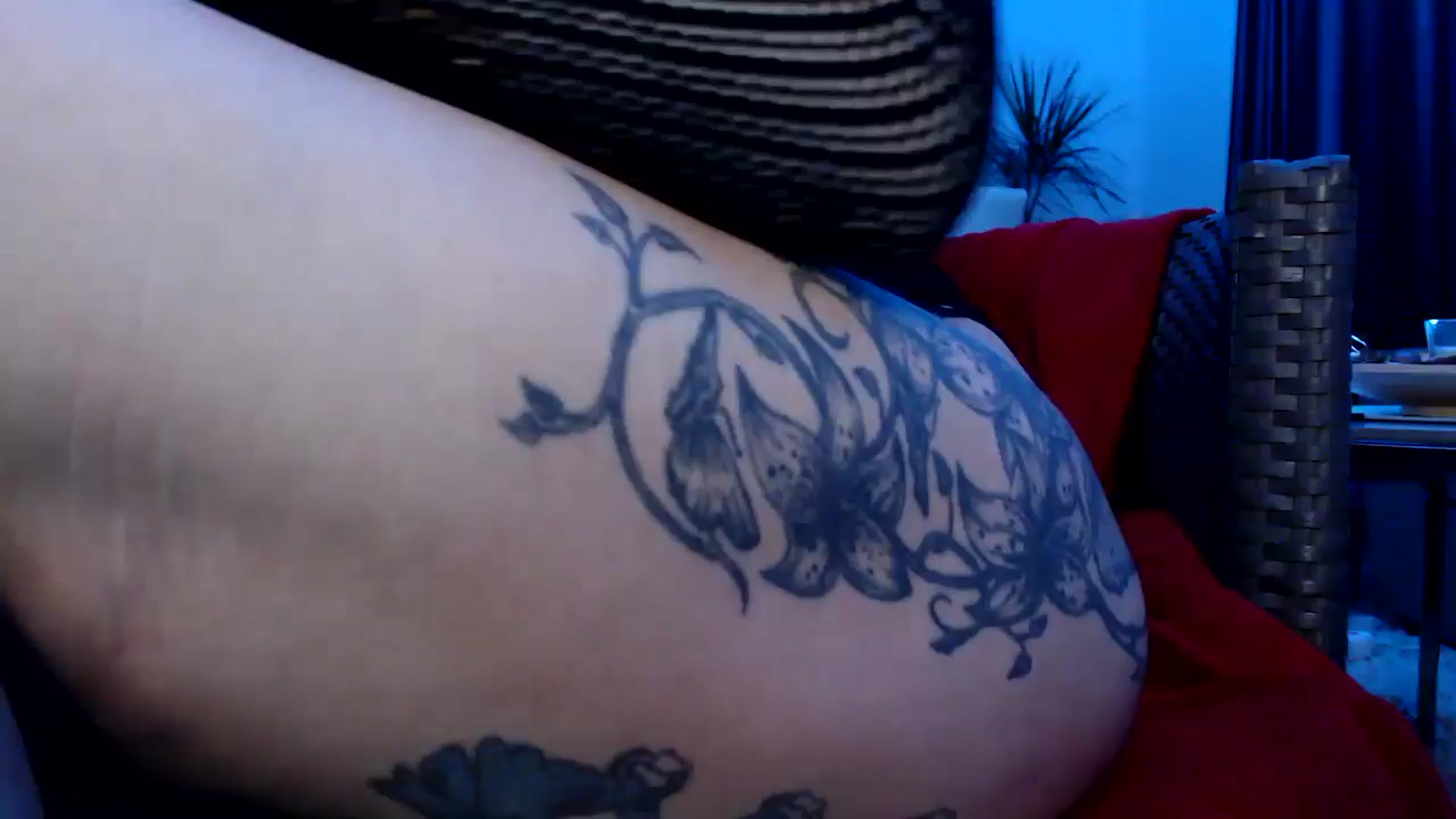 Gallery image thumbnail from MissDivinna's myfreecams stream on, 05/17/2025, 19:33 image 11 of 20