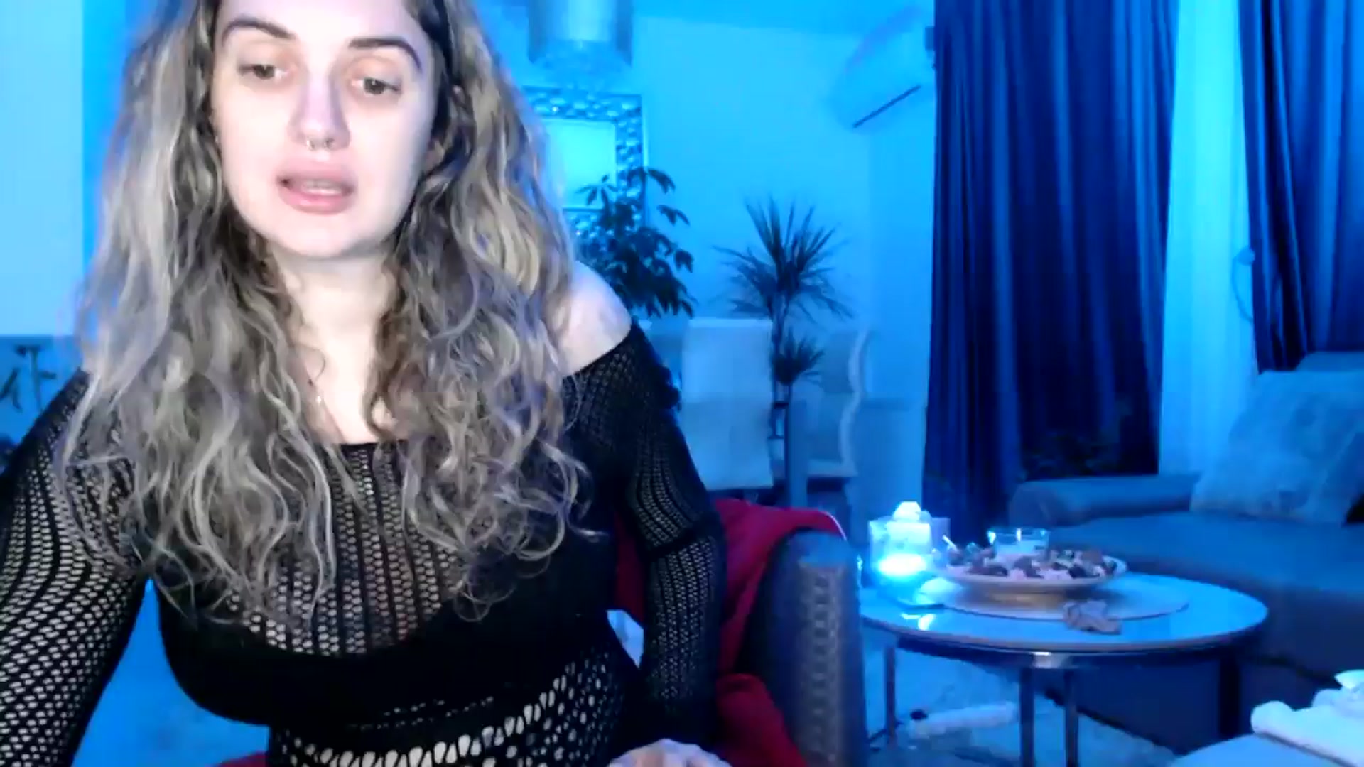 Gallery image thumbnail from MissDivinna's myfreecams stream on, 05/17/2025, 22:52 image 6 of 20