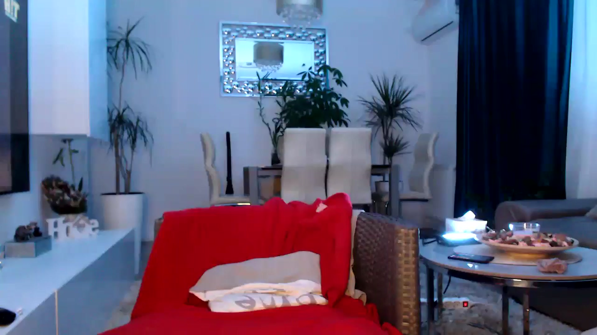 Gallery image thumbnail from MissDivinna's myfreecams stream on, 05/25/2025, 23:19 image 9 of 20