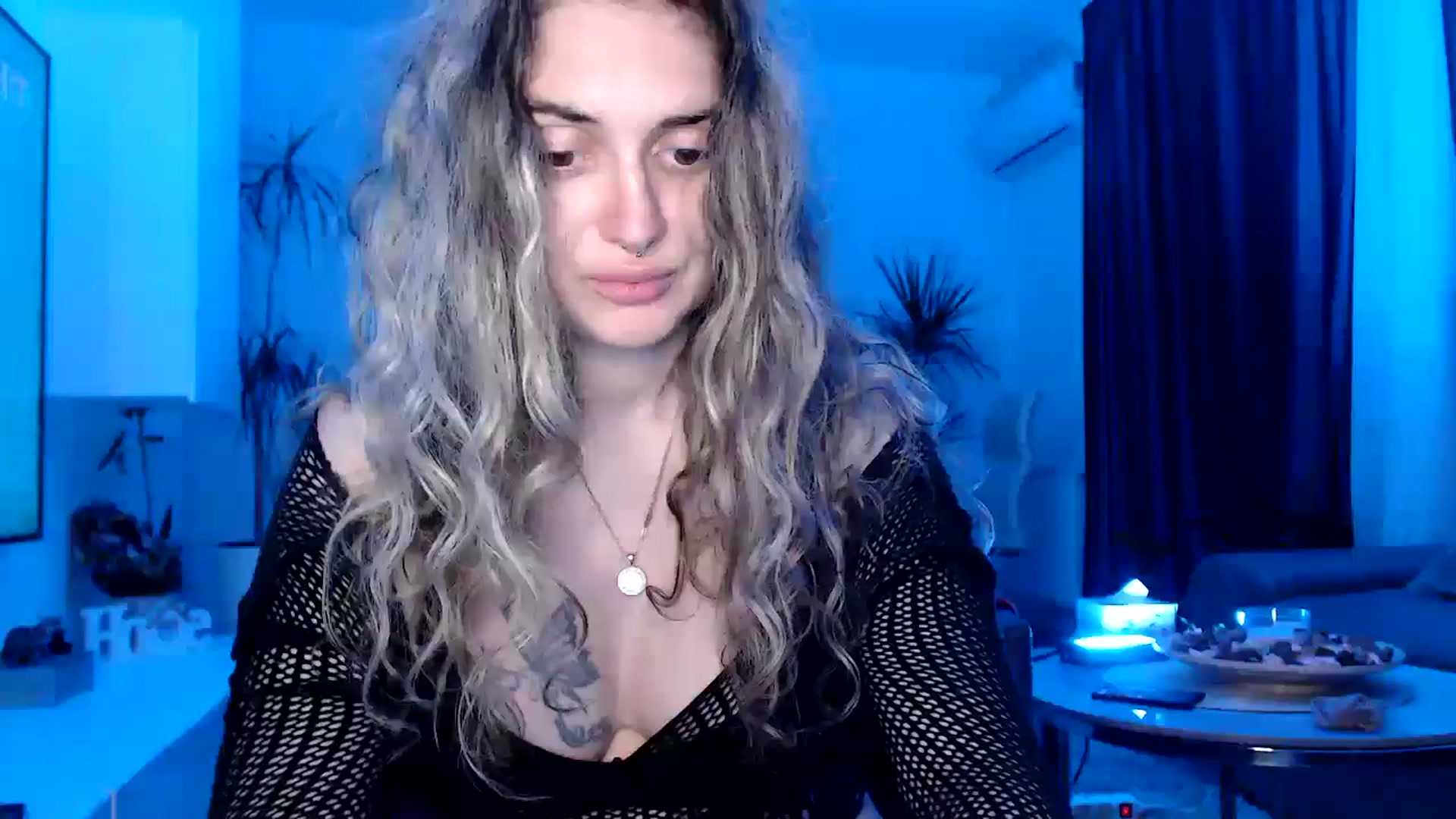 Gallery image thumbnail from MissDivinna's myfreecams stream on, 05/26/2025, 24:53 image 19 of 20