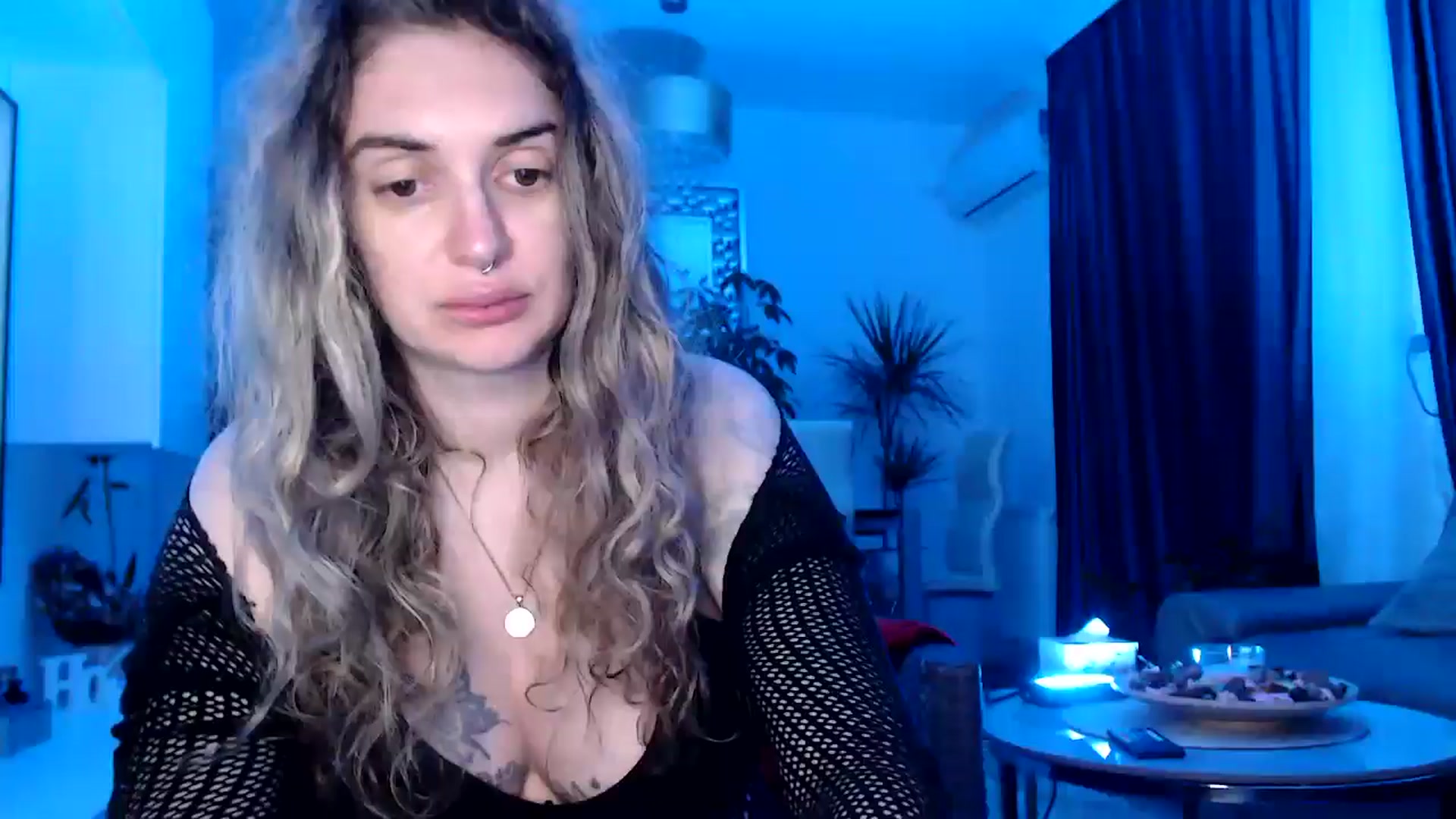 Gallery image thumbnail from MissDivinna's myfreecams stream on, 05/26/2025, 04:04 image 1 of 20