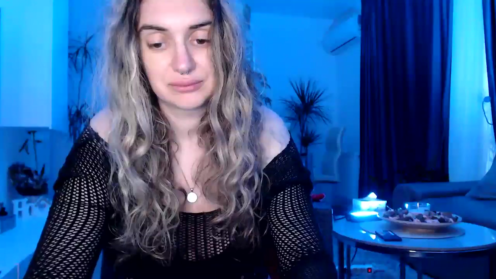Gallery image thumbnail from MissDivinna's myfreecams stream on, 05/26/2025, 04:04 image 15 of 20