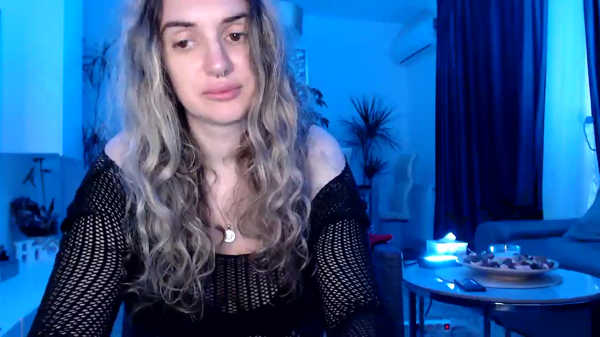 Gallery image thumbnail from MissDivinna's myfreecams stream on, 05/26/2025, 04:04 image 17 of 20