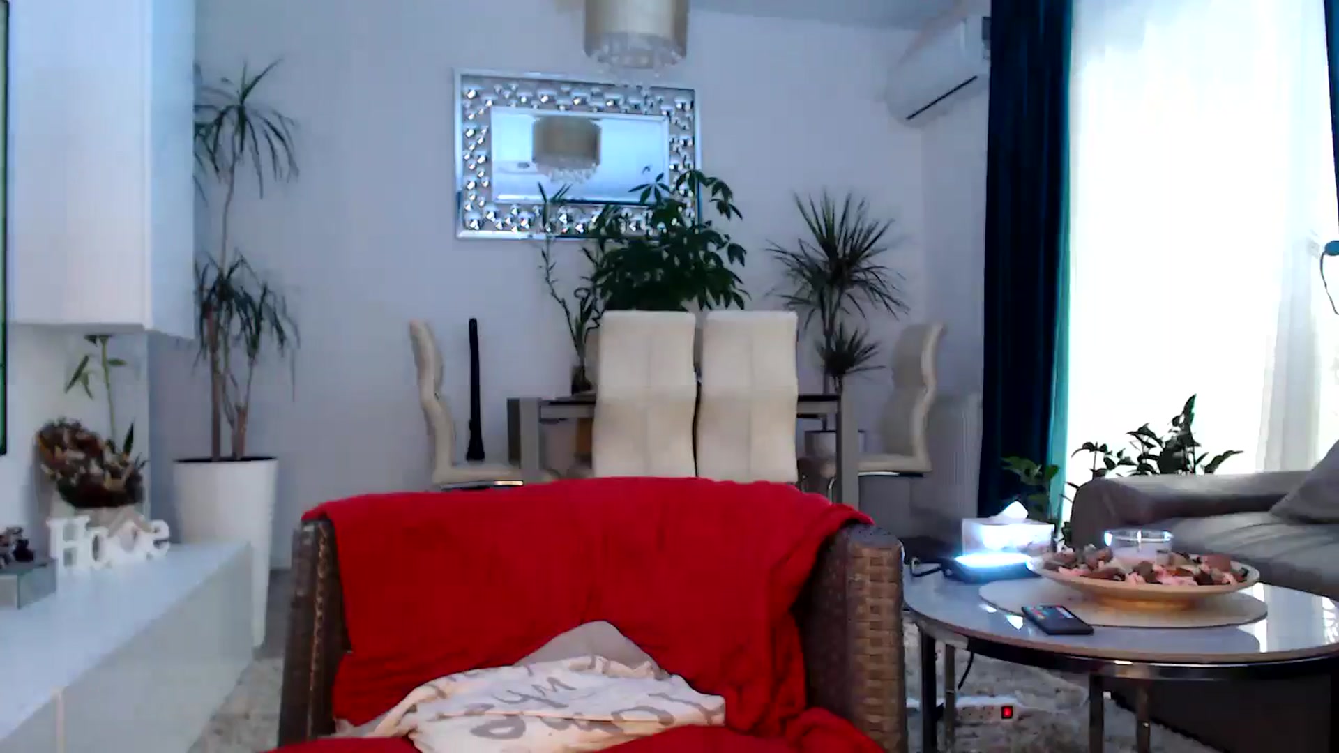 Gallery image thumbnail from MissDivinna's myfreecams stream on, 05/26/2025, 05:17 image 17 of 20