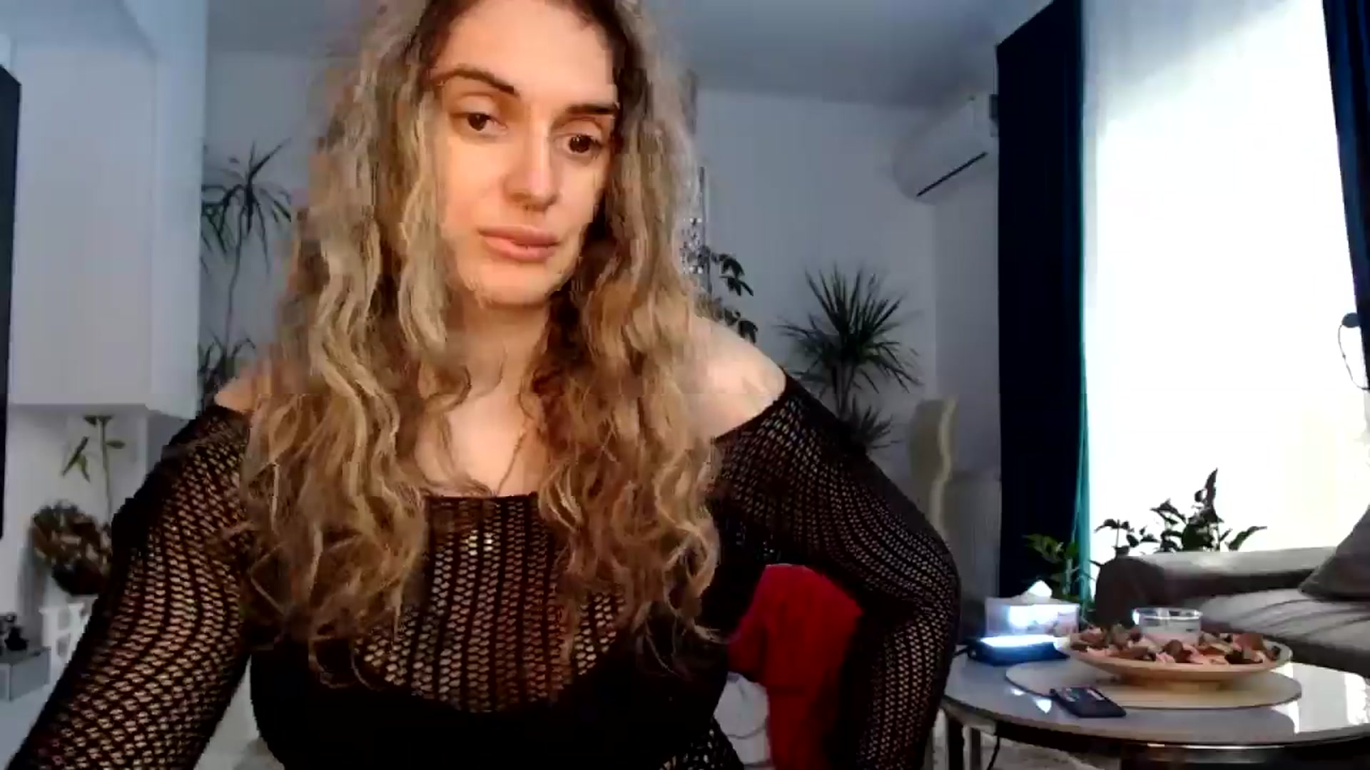 Gallery image thumbnail from MissDivinna's myfreecams stream on, 05/26/2025, 06:50 image 14 of 20