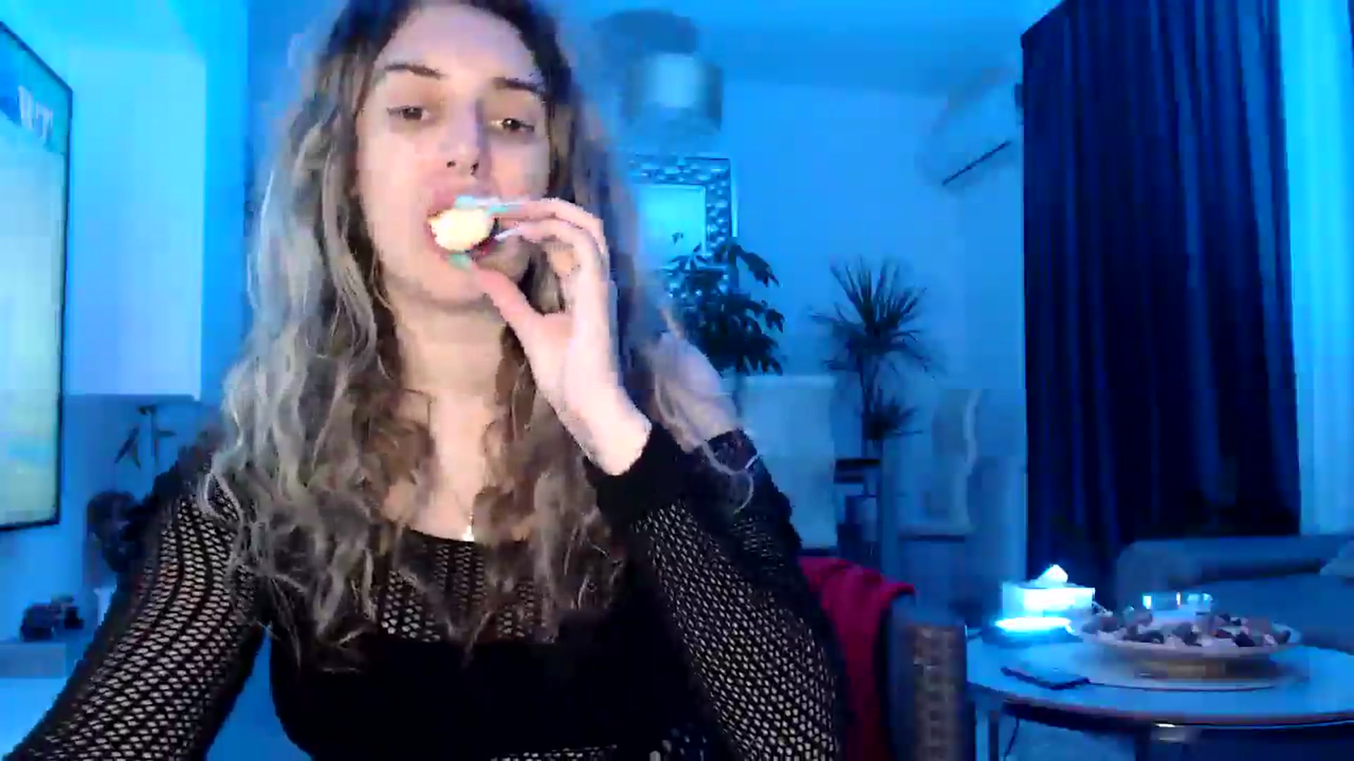 Gallery image thumbnail from MissDivinna's myfreecams stream on, 05/30/2025, 23:36 image 7 of 20
