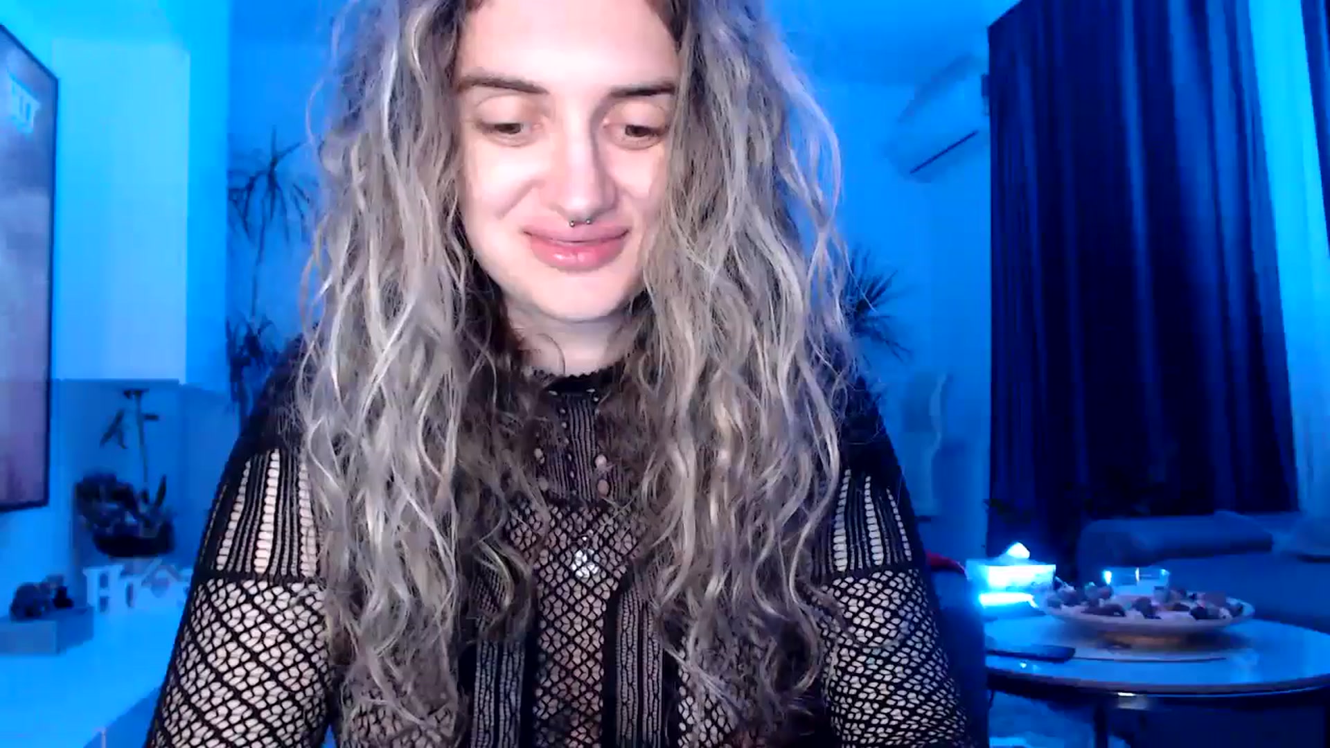 Gallery image thumbnail from MissDivinna's myfreecams stream on, 06/01/2025, 01:00 image 16 of 20