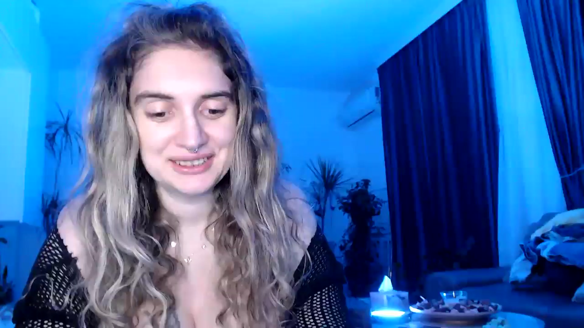 Gallery image thumbnail from MissDivinna's myfreecams stream on, 07/02/2025, 22:24 image 1 of 20