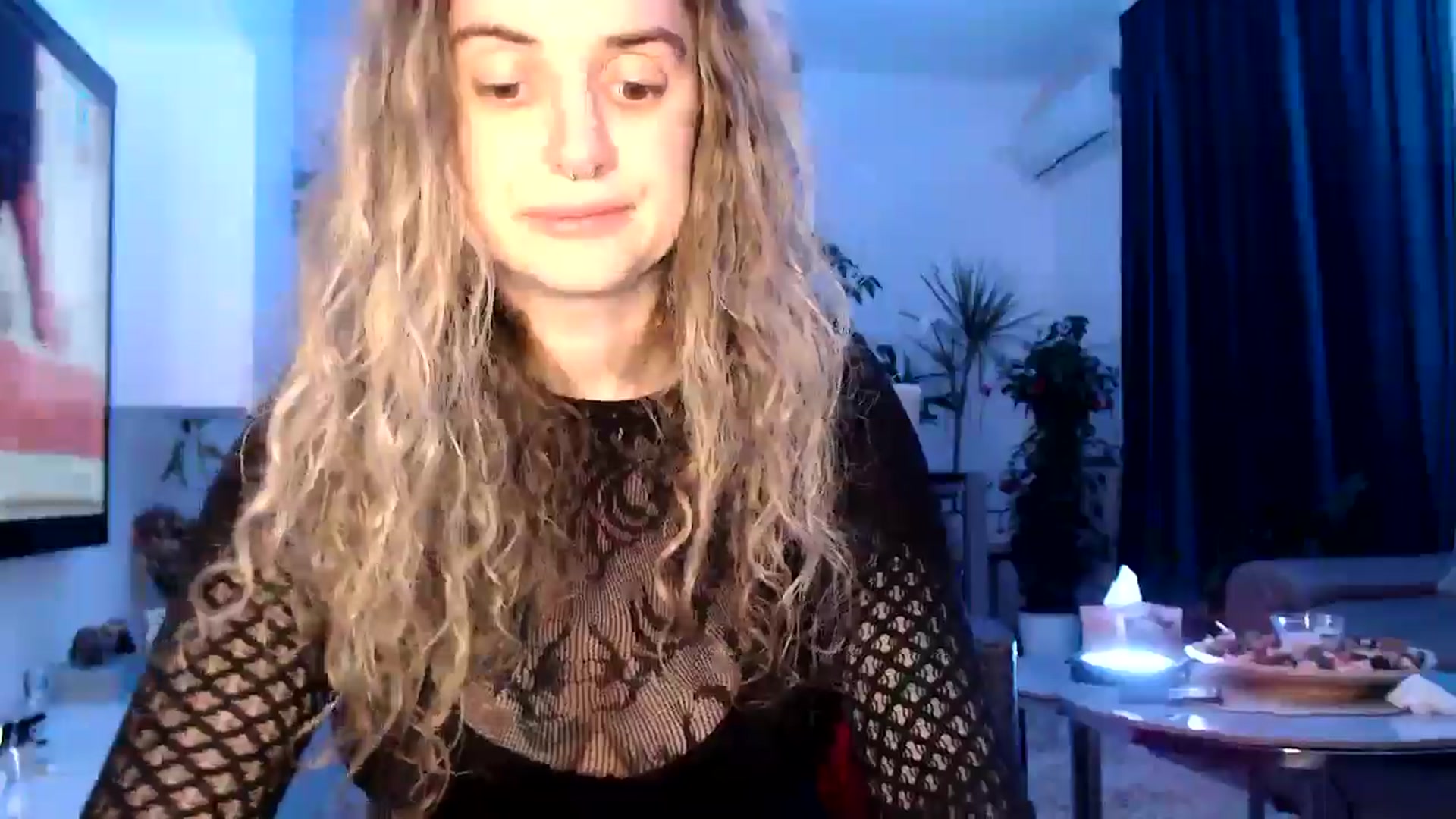 Gallery image thumbnail from MissDivinna's myfreecams stream on, 07/04/2025, 24:03 image 6 of 20