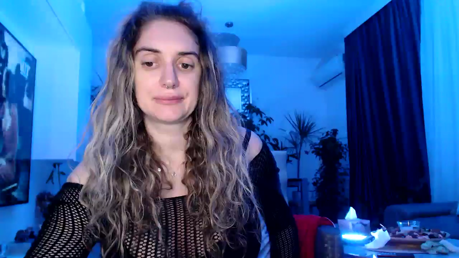 Gallery image thumbnail from MissDivinna's myfreecams stream on, 07/04/2025, 20:12 image 2 of 20