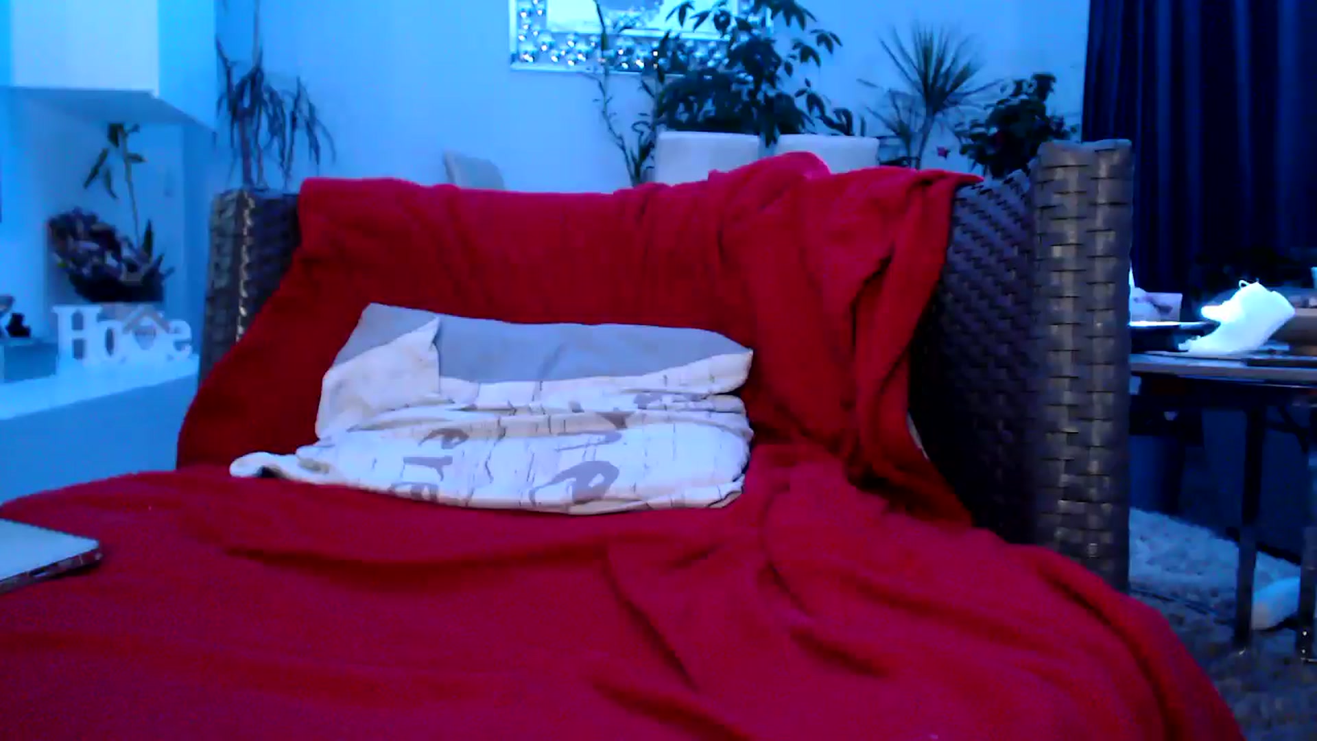 Gallery image thumbnail from MissDivinna's myfreecams stream on, 07/04/2025, 21:27 image 6 of 20