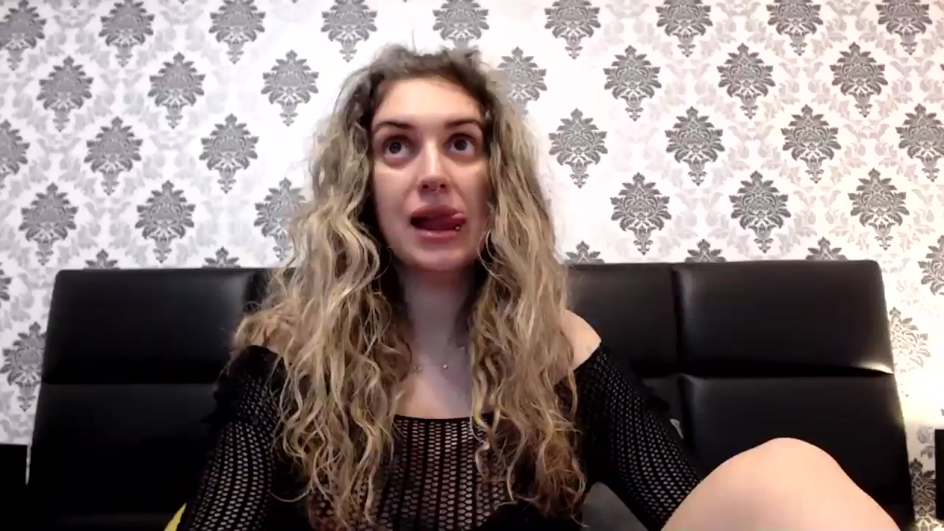 Gallery image thumbnail from MissDivinna's myfreecams stream on, 07/05/2025, 22:46 image 19 of 20