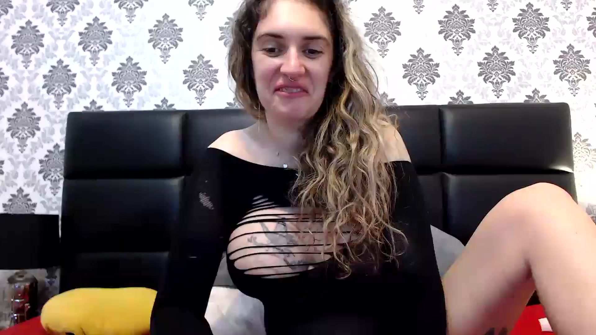 Gallery image thumbnail from MissDivinna's myfreecams stream on, 07/07/2025, 02:24 image 1 of 20