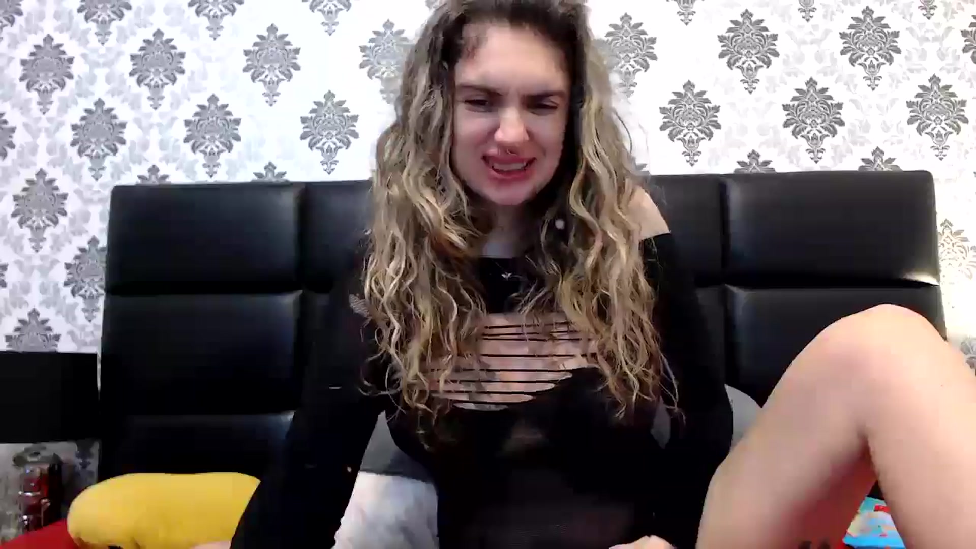 Gallery image thumbnail from MissDivinna's myfreecams stream on, 07/07/2025, 02:24 image 3 of 20