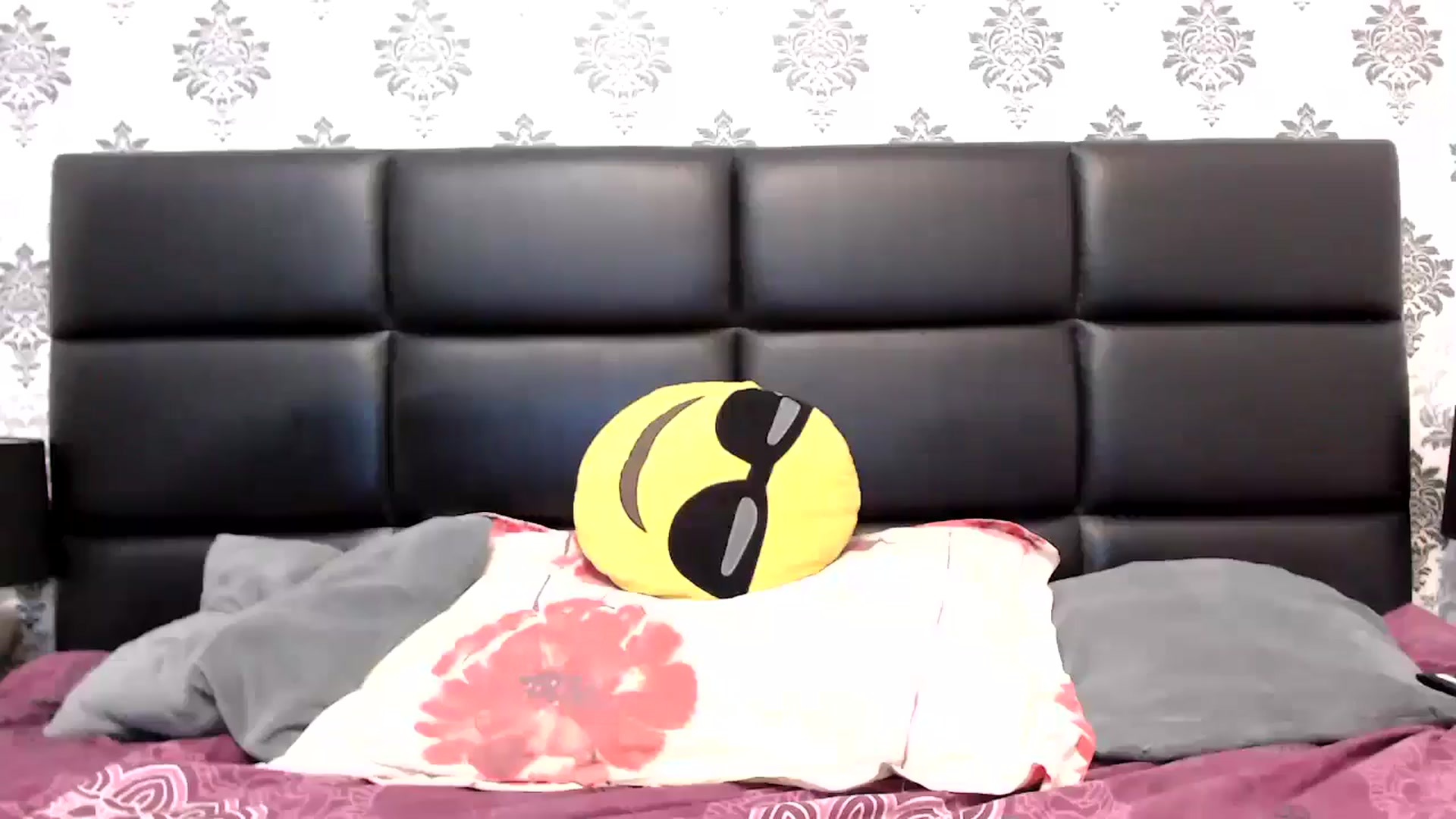 Gallery image thumbnail from MissDivinna's myfreecams stream on, 07/11/2025, 24:01 image 17 of 20