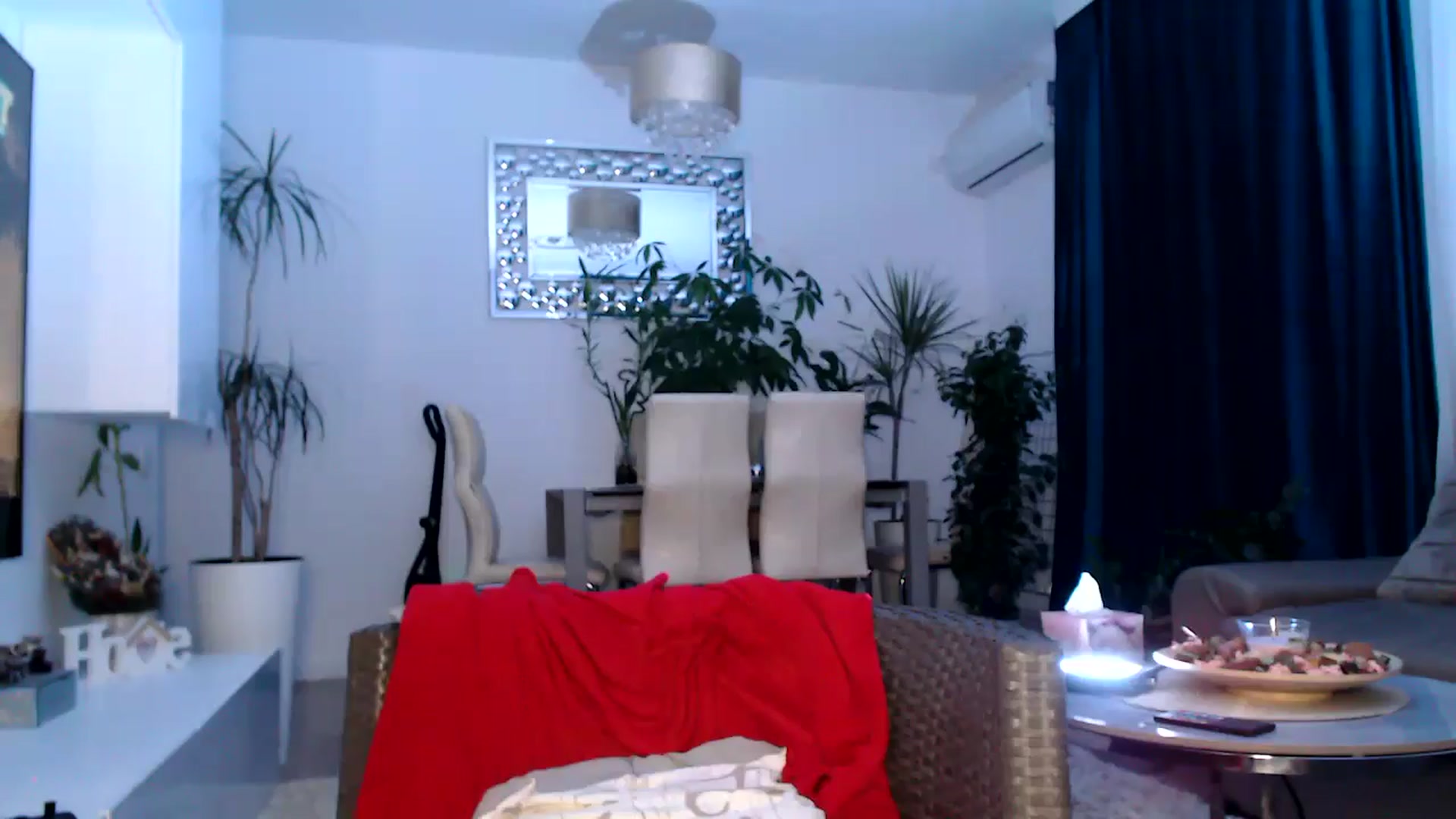 Gallery image thumbnail from MissDivinna's myfreecams stream on, 07/12/2025, 24:18 image 8 of 20