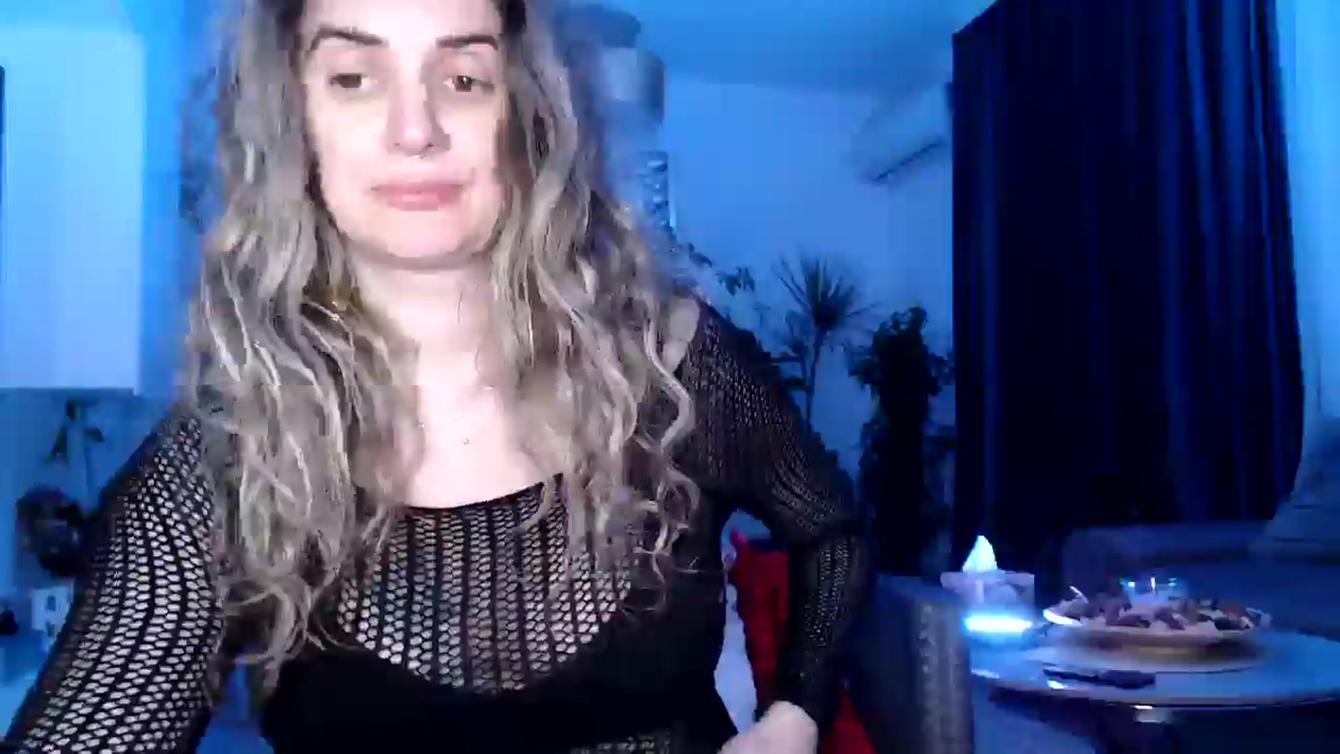Gallery image thumbnail from MissDivinna's myfreecams stream on, 07/12/2025, 01:31 image 5 of 20