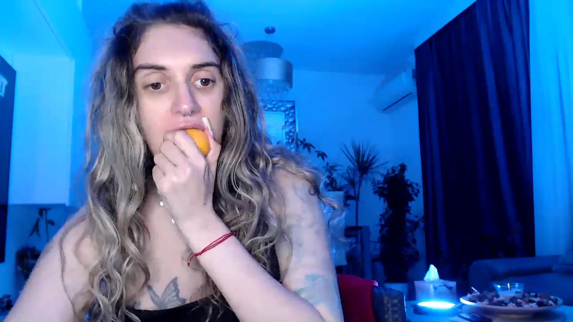 Gallery image thumbnail from MissDivinna's myfreecams stream on, 07/12/2025, 23:47 image 14 of 20