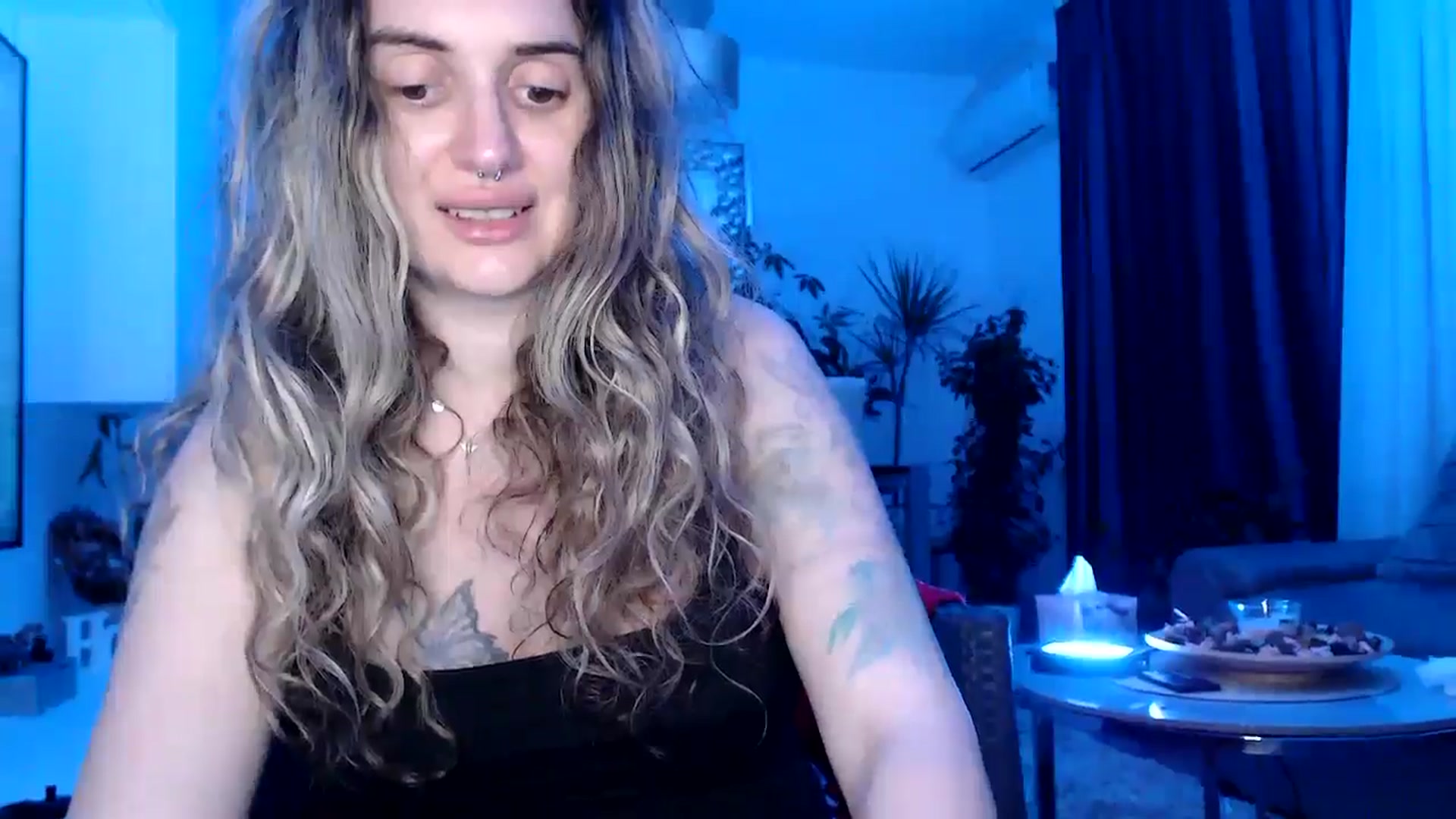 Gallery image thumbnail from MissDivinna's myfreecams stream on, 07/12/2025, 23:47 image 10 of 20